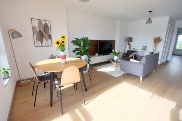 LUXEMBOURG-BELAIR, rue Auguste Liesch, dans quartier très calme et résidentiel, appartement de luxe entièrement meublé (mobilier de haute qualité) tout confort, de 70 m2, situé au premier étage avec ascenseur dans une résidence de 2021 à basse énergie (A-B) et comprenant : hall d’entrée avec bibliothèque, salon, cuisine équipée ouverte sur le living, électroménager Bosch et Siemens, plan de travail en pierre naturelle, une terrasse de 5.5 m2 avec vue dégagée, une WC séparé, deux chambres à coucher avec placards intégrés, une salle de douche avec douche à l’italienne, parquet au sol, triples vitrages, volets électriques, chauffage au sol, une grande cave, buanderie commune avec lave-linge et sèche-linge, un emplacement de parking sur plateau mécanique, un petit jardin privatif, chauffage par pompe à chaleur, panneaux solaires, 
Appartement actuellement loué et entièrement meublé 

Contact et visites : Rosalba MAITRE téléphone : 691 550 189
Email : rosalba@parkagence.lu