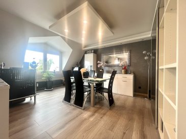 MANSO IMMO vous propose en exclusivité ce magnifique duplex situé à l'entrée d'Echternach, proche de toutes commodités. Idéalement localisé avec +-125m2 habitables et dans une résidence bien entretenue et sans travaux futurs à prévoir avec un fonds de réserve existant depuis de longues années. Ce duplex baigne de lumière et offre des finitions détaillées où toute famille trouvera son confort en ayant une qualité de vie idéale.

Ce sublime duplex récemment rénové et mis à gout se compose comme suit :
Le niveau inférieur,
- Nous y accédons par ascenseur directement à la porte d'entrée. En accédant la porte d'entrée vous serez comblés par cette entrée cosy et pratique avec des armoires incorporés et d'autres espaces de rangement. A ce niveau et comme pièce principale pleine de lumière grâce aux multiples grandes fenêtres, un open space offrant salon / salle à manger. Avec un coin télévision idéalement agencé et donnant accès à un balcon idéalement exposé, un coin mini-bar idéal pour accueillir famille et invités. La cuisine séparée est complétement équipée offrant tout espace nécessaire et fonctionnel à chaque amateur de cuisine. On retrouve deux vastes et lumineuses chambres à coucher dont une avec un balcon. Une salle de bains avec coin buanderie et un WC séparé complètent ce niveau.

Le niveau supérieur,
- Accessible par un bel escalier nous accédons au hall de nuit ayant plusieurs espaces de rangements intégrés qui désert les deux chambres à ce niveau. Nous y trouvons une spacieuse chambre avec un coin bureau et son espace salon / télévision. Une deuxième chambre également avec coin bureau et plein d'espaces rangements intégrés. Ce niveau est idéal pour des adolescents, jeune couple souhaitant privacité et espaces lumineux.

Cette offre unique se complète par une belle cave, la location d'un emplacement intérieur de parking est possible dans la propriété. Le stationnement est facile aux alentours de la résidence.

Toutes les indications sont basées exclusivement sur les informations mises à notre disposition par nos clients. Nous n'assumons aucune garantie quant à l'exactitude et l'actualité de ces indications.

Les prix affichés s'entendent frais d'agence inclus de 3% + 17%TVA. Les honoraires d'agence sont à charge des vendeurs.

Pour plus d'informations, photos ou convenir d'un rendez-vous, vous pouvez nous contacter au :
+352 24 51 33 79 info@mansoimmo.lu