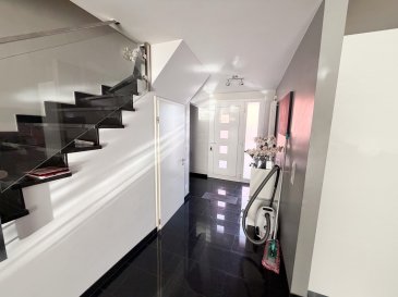 HOUSE FOR YOU vous propose une belle maison mitoyenne d'environ 120m2, située à Esch/Lallange. 

Proche du Lycée, écoles primaires, Cactus, transports public et tous les axes routiers à proximité. 

Prix de vente: 630.000€

Au rez-de-chaussée: 
- Hall d'entrée
- Cuisine équipée ouverte sur le living et sortie vers la terrasse
- Débarras (possibilité d'un wc)

Au premier étage: 
- 3 chambres à coucher
- Salle de bain

Au sous-sol: 
- Buanderie
- Débarras
- Salle de douche
- Chaudière au gaz de 2008

Informations complémentaires: 
- Année de construction 1960
- Passeport Énergétique: G/H
- Dalle en béton
- Double vitrage de 2012
- Terrasse et façade arrière à terminer

Nous restons disponibles pour toute information et visite.