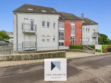 Situé à Mensdorf dans la commune de Betzdorf, au 2ième étage d'une résidence datant de 2007, cet appartement meublé d'une surface habitable de ± 135 m² se compose comme suit :

Au 2ième étage un hall d'entrée de ± 10 m² dessert un séjour salon/salle à manger de ± 24 m² avec accès à une terrasse de ± 6 m², une cuisine équipée/aménagée de ± 12 m² ainsi qu'un wc séparé de ± 3 m².
Le palier de nuit de ± 5 m² dessert 2 chambres de ± 14 et 15 m², une salle de bain de ± 6 m² (baignoire/douche, meuble lavabo, miroir, chauffe-serviettes, rangements, wc).
Une cage d'escalier de ± 2 m² avec un escalier en bois mène vers le grenier de ± 45 m² aménagé en 3ième chambre.

Au sous-sol une buanderie commune avec une machine à laver et sèche-linge ainsi qu'un emplacement de parking privé de ± 14 m² complètent l'offre.

Détails complémentaires :
-	Passeport énergétique E - E
-	Chaudière au gaz, chauffage par radiateurs,
-	Fenêtres châssis PVC, double vitrage, volets électriques, stores 
-	Local vélos commun

!!! Appartement meublé !!!
Loyer : 2.500,- € / mois
Charges : 350,- € / mois
Disponibilité à convenir
Contrat 1 an reconductible d'année en année
Animaux domestique NON accepté

Personne de contact :
M De Villers Achille
Tel. +352 / 621 10 80 10
email : achille@vanmaurits.lu