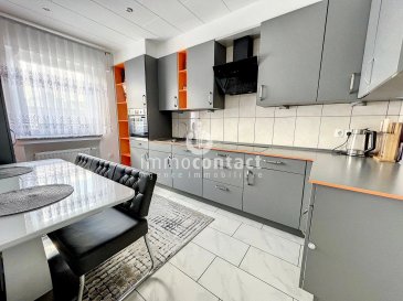 Bel appartement en très bon état avec beaucoup de luminosité de +/− 105 m² avec 3 chambres, garage box pour 2 voitures, situé dans la belle commune de Lintgen.

Idéalement situé, au calme, il se trouve à 15 minutes de l'aéroport, à 2 minutes de l'école primaire et de crèches.

Dans une résidence à 3 unités, l'appartement rénové ces dernières années, se compose comme suit:

- Vaste hall d'entrée avec armoire 
- Salon avec beaucoup de luminosité
- Cuisine équipée individuelle 
- 3 chambres à coucher 
- Salle de bain avec douche
- WC séparé

Un garage box pour 2 voitures vient compléter ce bien.

À savoir :

- Peut être disponible directement à l'acte
- Cuisine de 2018
- Salles d'eau de 2021
- Toiture de 2018
- Triple vitrage avec volets électrique de 2010
- Possibilité d'acquérir des meubles

Visites possibles en semaine et le samedi sur rdv.

Estimation de votre bien (sous 48h), contactez-nous au 352 26 311 992 ou sur info@immocontact.lu.<br /><br /> ---------- <br />Beautiful apartment in very good condition with a lot of light of +/− 105 m² with 3 bedrooms, garage box for 2 cars, located in the beautiful town of Lintgen.

Ideally located, in a quiet area, it is at 15 minutes from the airport, at 2 minutes from the elementary school and nursery.

In a residence with 3 units, the apartment renovated in recent years, consists as follows

- Large entrance hall with wardrobe 
- Living room with a lot of light
- Individual equipped kitchen 
- 3 bedrooms 
- Bathroom with shower
- Separate toilet


A garage box for 2 cars completes this property.

To know :

- Can be available directly to the act
- Kitchen of 2018
- Bathroom of 2021
- Roof of 2018
- Triple glazing with electric shutters from 2010
- Possibility to buy furniture

Visits possible on weekdays and Saturdays by appointment.

Estimate of your property (within 48 hours), contact us at 352 26 311 992 or on info@immocontact.lu.