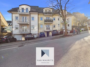 Ce beau triplex se situe au calme à Merl, dans une petite résidence bien entretenue de 2 appartements et offre une surface totale de ± 232 m² dont ± 197 m² habitables.

Au 1er étage la porte d'entrée s'ouvre sur un hall de ± 6 m² desservant le lumineux et spacieux séjour de ± 42 m² donnant accès à un balcon, une cuisine équipée et aménagée de ± 18 m² donnant également accès à un balcon, une salle à manger de ± 12 m², un cellier de ± 3 m² et un wc séparé de ± 2 m².

Un escalier mène au 2ème étage et donne sur un hall de nuit de ± 8 m² qui dessert quatre chambres de ± 14 m², ± 14 m², ± 16 m² et ± 20 m² donnant accès au balcon et deux salles de bains de ± 3.5 m² et ± 5.5 m².

Au 3ème étage se trouve une spacieuse suite parentale de ± 34 m² avec un coin bureau et de nombreux rangements.

Au rez-de-chaussée de la résidence se trouvent un garage privé avec porte électrique de ± 28 m² et une buanderie/cave privative de ± 5 m².

Détails complémentaires :

- Situation idéale
- Appartement en parfait état
- Aucun travaux à prévoir
- Chauffage au gaz
- Chauffage par radiateurs
- Adoucisseur d'eau
- Double vitrage sur châssis PVC
- Balcons
- Garage
- Écoles, crèches, parcs, aires de jeux, restaurants et commerces à proximité
- Desservi par les transports en commun, gare à proximité

Personne responsable du bien :

Yuliana Dimitrova  
Tel: +352661 50 27 19  
Email : yuliana@vanmaurits.lu