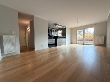 DISPONIBLE AU 1er Janvier 2026

AMA LUX Immobilière vous propose à la location ce magnifique appartement de +- 62 m², situé à Fentange à proximité directe de la cloche d'or, de la gare de Luxembourg. 

L'appartement parfaitement agencé et situé à deux pas du parc d'Hesperange et des pistes cyclables se décompose ainsi : 

- Hall d'entrée avec vestiaire sur mesure 
- Cuisine moderne équipée ouverte sur le double living
- Grande terrasse exposée Sud
- Grande chambre de +- avec parquet véritable au sol
- Une salle de bain + WC 

Viendront compléter le bien un emplacement de parking intérieur sécurisé et une grande cave. 

A noter que l'appartement vient d'être rafraichi dans son entièreté, en effet son parquet massif et ses peintures viennent d'être rénovés. 

- Loyer : 1700€ 
- Charges : 250€ comprenant absolument tout sauf l'électricité personnelle et internet/tv 
- Garantie locative : 2 mois = 3400€ 
- Commission d'agence : 1 mois de loyer + tva 17% à partager entre parties 

La commune d'Hesperange/Fentange offre à ses habitants une qualité de vie alliant la proximité des commodités, des commerces mais également la convivialité d'un quartier verdoyant avec des parcs (Hesperange), des pistes cyclabes... 

BIEN à saisir et venir visiter sans hésiter, pour plus d'informations ou planifier une visite éventuelle, merci d'appeler Monsieur Adrien BLONDEL au +352.621.611.777 ou d'écrire à ab@amalux.lu 

Nous nous ferons un plaisir de vous accompagner dans vos projets de vente, de location, nous vous proposons des estimations gratuites, discrètes et surtout réalistes.
