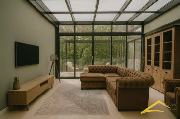 Votre agence IMMO LORENA de Pétange vous propose dans une résidence contemporaine en future construction de 12 unités située à Rodange,  Appartement de TROIS chambres, au rez-de-chaussée, d'une surface habitable 131 m2 se décomposant de la façon suivante:

- Hall d'entrée de 5,71 m2
- Un débarras de 4,81 m2
- Le couloir amenant à :
- Première chambre de 10,13 m2
- Un WC séparé de 1,91 m2
- La deuxième chambre de 14,41 m2
- La salle de bain faisant 7,99 m2
La cuisine ouverte vers le salon faisant 54,78 m2 donnant accès à la terrasse de 20,13 m2 eu au jardin privatif de 42,71 m2
LA chambre parentale de 13,04 m2 avec sa salle de bain privative de 7,49 m2

A CECI S'AJOUTE:
- Une cave privative de 36,15 m2 
- ET POSSIBILITÉ D'ACQUERIR DES EMPLACEMENTS INTERIEURS AU PRIX DE 25.555,26 € (TVA A 3%)


Cette résidence de performance énergétique BB construite selon les règles de l'art associe une qualité de haut standing à une construction traditionnelle luxembourgeoise, châssis en PVC triple vitrage, ventilation double flux, chauffage au sol, video - parlophone, etc... 
Avec des pièces de vie aux beaux volumes et lumineuses grâce à de belles baies vitrées.

Ces biens constituent entres autre de par leur situation, un excellent investissement.
Le prix comprend les garanties biennales et décennales et une TVA à 3%.
Livraison prévue septembre 2026

Pour tout contact:
Joanna RICKAL +352 621 36 56 40
Vitor Pires: +352 691 761 110


L'agence Immo Lorena est à votre disposition pour toutes vos recherches ainsi que pour vos transactions LOCATIONS ET VENTES au Luxembourg, en France et en Belgique.