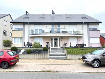 APPARTEMENT AVEC JARDIN PRIVATIF !!!  

IMMO Nordstrooss vous présente ce spacieux appartement situé au rez-de-chaussée dans une petite charmante résidence à Hobscheid, commune de Habscht, dans le canton de Capellen construit en 2011.

Cette propriété offre un cadre de vie confortable et convivial, idéal pour une famille ou des professionnels recherchant espace et tranquillité.
  
Caractéristiques principales : 
- Trois chambres lumineuses, 
- Salle de bain moderne, 
- WC séparée, 
- Grand séjour offrant un espace de détente 
- Cuisine ultra équipée, 
-Deux grandes Terrasse une de +/- 36m2 et une de +/- 25m2, 
- Grand jardin privé de +/- 2.10 ares parfait pour profiter des beaux jours sans vis à vis, 
- Cave, 
- Double garage pour votre commodité,  
Classe de performance énergétique et d'isolation thermique E/E.  

Pour tout complément d'information et/ou la documentation détaillée, contactez-nous au tél: 691 850 805.  
Proposition de crédit/financement à taux compétitif d'une banque luxembourgeoise incluse dans nos services gratuits.