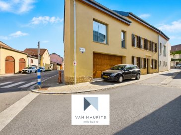 Maison Entièrement Rénovée au Coeur de Bech-Kleinmacher

Van Maurits Immobilier est ravi de vous présenter cette magnifique maison entièrement rénovée, idéalement située dans le charmant village de Bech-Kleinmacher, à quelques pas de la Moselle. Cette maison offre une surface habitable de ± 173 m2 , ainsi qu'un grand garage et une terrasse orientée plein sud.

Au rez-de-chaussée, vous découvrirez un vaste espace de vie et cuisine ouverte de ± 63m2, un WC séparé, une agréable terrasse de ± 14 m2, et un garage pouvant accueillir deux voitures, d'une superficie totale de ± 39 m2.

Le premier étage comprend quatre chambres spacieuses, deux salles de bains et un vestiaire, offrant un confort optimal. Le deuxième étage abrite un local technique ainsi qu'une grande salle de loisirs de ± 30 m2, parfait pour diverses activités.

Cette maison entièrement rénovée est équipée d'un chauffage au gaz et dispose d'un certificat de performance énergétique (CPE) de catégorie E.

Elle combine parfaitement confort moderne et emplacement privilégié, offrant une qualité de vie idéale à Bech-Kleinmacher.

Ne manquez pas l'occasion de faire de cette maison votre nouveau foyer.

Pour plus de détails ou pour planifier une visite n'hésitez pas à contacter :
Juha Ahonen
+352 661 249 476
juha@vanmaurits.lu


GERMAN
Komplett Renoviertes Haus im Herzen von Bech-Kleinmacher

Van Maurits Immobilien freut sich, Ihnen dieses wunderschöne, komplett renovierte Haus vorzustellen, das ideal im charmanten Dorf Bech-Kleinmacher liegt, nur wenige Schritte von der Mosel entfernt. Dieses Haus bietet eine Wohnfläche von ca. 173 m², sowie eine große Garage und eine nach Süden ausgerichtete Terrasse.

Im Erdgeschoss finden Sie einen großzügigen Wohnbereich mit offener Küche von ± 63 m², ein separates WC, eine schöne Terrasse von ± 14 m² und eine Garage mit Platz für zwei Autos, mit einer Gesamtfläche von ± 39 m².

Das erste Obergeschoss verfügt über vier geräumige Schlafzimmer, zwei Bäder und ein Ankleidezimmer, die für optimalen Komfort sorgen. Das zweite Obergeschoss beherbergt einen Technikraum sowie einen großen Freizeitraum von ± 30 m², ideal für verschiedene Aktivitäten.

Dieses vollständig renovierte Haus ist mit einer Gasheizung ausgestattet und hat einen Energiepass der Kategorie E.

Es verbindet modernen Komfort mit einer erstklassigen Lage und bietet eine ideale Lebensqualität in Bech-Kleinmacher.

Verpassen Sie nicht die Gelegenheit, dieses Haus zu Ihrem neuen Zuhause zu machen.

Für weitere Informationen oder zur Vereinbarung einer Besichtigung kontaktieren Sie bitte: 
Juha Ahonen
+352 661 249 476
juha@vanmaurits.lu


ENGLISH
Fully Renovated House in the Heart of Bech-Kleinmacher

Van Maurits Real Estate is delighted to present this stunning fully renovated house, ideally located in the charming village of Bech-Kleinmacher, just steps from the Moselle River. This beautiful home offers a living area of approximately 173 m², along with a large garage and a south-facing terrace.

On the ground floor, you'll find a spacious open-plan living area and kitchen of ± 63 m², a separate WC, a lovely terrace of ± 14 m², and a garage with space for two cars, totaling ± 39 m².

The first floor features four generous bedrooms, two bathrooms, and a dressing room, providing optimal comfort. The second floor houses a technical room and a large recreation room of ± 30 m², perfect for various activities.

This fully renovated house is equipped with gas heating and has an energy performance certificate (EPC) rated category E.

Blending modern comfort with a prime location, this home offers an ideal quality of life in Bech-Kleinmacher.

Don't miss the opportunity to make this house your new home.

For more details or to schedule a visit, feel free to contact: 
Juha Ahonen 
+352 661 249 476
juha@vanmaurits.lu