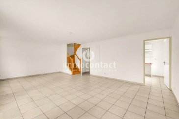 L’agence Immo-Contact vous propose à la vente ce beau duplex situé à Remich, dans une résidence bien entretenue construite en 2004.

D’une surface d’environ 110 m², ce bien offre une configuration familiale confortable L’appartement se trouve dans un excellent état d’entretien et ne nécessite aucun travaux.

Caractéristiques du bien
110 m² habitables
3 chambres
2 salles de bain + 1 WC invités
Nouvelle chaudière à gaz récemment installée
Double vitrage
Climatisation
Panneaux photovoltaïques 
Parking intérieur en sous-sol

Situé dans une zone non inondable, le bien bénéficie d’un emplacement pratique à proximité des écoles, commerces, supermarchés et arrêts de bus.

Un bien idéal pour une famille recherchant confort, espace et proximité des commodités.

Disponibilité : immédiate

Pour toute information, contactez moi au +352 26 311 992.

Estimation gratuite de votre bien sous 48h : +352 26 311 992 ou info@immocontact.lu.*

 ---------- 
The real estate agency Immo-Contact is pleased to present this beautiful duplex for sale in Remich, located in a well-maintained residence built in 2004.

With a living area of approximately 113 m², this property offers a comfortable family layout. The apartment is in excellent condition and requires no renovation work.

Property features

110 m² living space
3 bedrooms
2 bathrooms + 1 guest WC
New gas heating system recently installed
Double-glazed windows
Air conditioning
Photovoltaic panels 
Underground parking space

Located in a non-flood risk area, the property enjoys a convenient location close to schools, supermarkets, shops and public transport.

An ideal property for a family looking for comfort, space and proximity to everyday amenities.

Availability: immediate

For further information, please contact me at +352 26 311 992.

Free property valuation within 48 hours: +352 26 311 992 or info@immocontact.lu.*