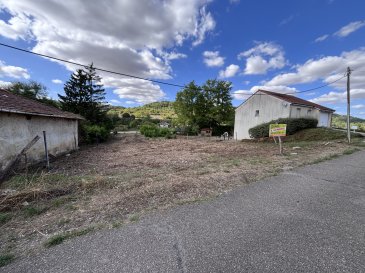 Au coeur du Rupt de Mad.  Joli terrain à bâtir d'une superficie de 773 m2 très bien exposé, libre de constructeur, viabilité en bordure de route, 20 m de façade, beau projet possible.
 Les informations sur les risques auxquels ce bien est exposé sont disponibles sur le site Géorisques : www.georisques.gouv.fr