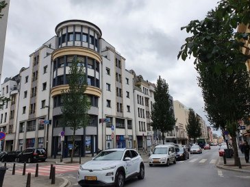 -- FR --

BELARDIMMO à le plaisir de vous proposer à la vente un très bel appartement avec 2 chambres à coucher au cinquième et dernier étage d'une résidence proche de toutes commodités.

L'appartement se compose ainsi :

- petit hall d'entrée
- living avec cuisine ouverte donnant sur un balcon ( /- 12 m²)
- 2 chambres à coucher (16 m²   18 m²)
- salle de douche avec WC

Le revêtement de sol de l?appartement est en parquet massif, sauf dans la salle de bain ou il est en carrelage.
Le branchement pour le lave-linge se situe dans la salle bains mais il existe également la possibilité de le placer dans la buanderie commune.     

L?appartement se situe au dernier étage de la résidence, ce qui vous permet de profiter du balcon et d'avoir une vue agréable et dégagée.

Viennent compléter le bien un emplacement voiture  intérieur ainsi qu'une cave adjacente à l'emplacement.

La résidence se situe à proximité de tous commerces ainsi que des transports en commun et de la gare ferroviaire.  

Pour toute informations complémentaires ou pour une éventuelle visite, veuillez vous adresser à Mons. Belardi au  352 621367853.  



  


-- EN --

BELARDIMMO is pleased to propose you for sale a beautiful apartment with 2 bedrooms on the fifth and last floor of a residence close to all amenities.

The apartment is composed as follows:

- small entrance hall
- living room with open kitchen opening onto a balcony ( /- 12 m²)
- 2 bedrooms (16 m²   18 m²)
- shower room with WC

The apartment?s flooring is parquet, except in the bathroom where it is tiled.
The connection for the washing machine is located in the bathroom but there is also the possibility of placing it in the common laundry room.

The apartment is located on the top floor of the residence, which allows you to enjoy the balcony and have a pleasant and unobstructed view.

The property has also an indoor car space and a cellar adjacent to it.

The residence is located close to all shops as well as public transport and the train station.

For further information or for a possible visit, please contact Mons. Belardi at  352 621367853.
Ref agence :AB084