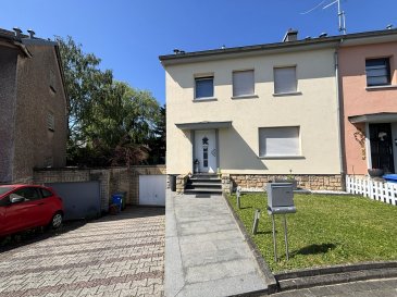 À Lallange, située dans un quartier résidentiel exclusivement très tranquille, belle maison entièrement rénovée présentant 
