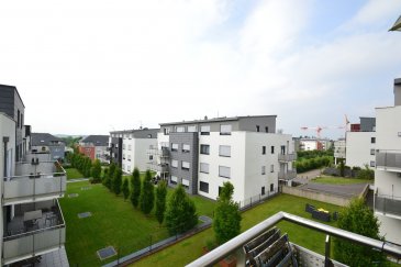 LUXEMBOURG CENTS
Dans bel immeuble récent, appartement très lumineux de 80m² comprenant: entrée avec placard, cuisine équipée ouverte sur grand living, 2 chambres à coucher, terrasse de 14m², salle de douche et wc, une cave et une place de parking couverte. Le bien est situé proche de l'aéroport, des quartiers Grund et Clausen,  des transports urbains, de nombreuses écoles et de l'Institut National des Sports.