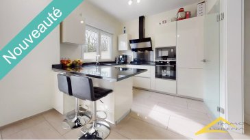 Votre agence IMMO LORENA de Pétange, partenaire de la CHAMBRE IMMOBILIERE DE Luxembourg a choisi pour vous une MAISON mitoyenne  insérée sur un terrain de 2 ares 03 centiares, d'une superficie de 140 m2 habitables, idéalement située à ESCH SUR ALZETTE, à proximité de l'Université de BELVAL, du centre, des écoles fondamentales, crèche, bus, commerces et supermarché, accès facile vers les grands axes routiers.


RDCH:
- Un hall d'entrée de 8 m2
- Un double living de 28 m2 donnant accès à la terrasse de 23,63 m2
- Une cuisine séparée et toute équipée de 8,36 m2

1er étage:
- Un hall de 4,25 m2
- Trois chambres de:
                        0- 9 m2
                        0- 14,44 m2
                        0- 12,27 m2
- Une salle de bain avec douche italienne faisant 4,59 m2

2ème étage:
- Hall de nuit de 2,47 m2
- Chambre de 15,75 m2
- Salle de bain avec baignoire de 3,81 m2
- Cuisine toute équipée de 13,87 m2 donnant accès à la mezzanine de 9,40 m2 au sol

Cave:
- Local technique de 8,56 m2
- Une Buanderie de 7,78 m2
- Un Garage 28,38 m2 donnant accès terrasse de 20 m2 et jardin

TOTAL M2 HABITABLES : 142 m2

Caractéristiques de la maison :

- Maison construite en 1953
- La maison a été complètement rénovée entre 2020 et 2022
- Double vitrage 
- Châssis en PVC
- Chaudière VIESSMANN au gaz installée en 2018
- Toutes les conduites (eau et égouts) ont été changés en 2020
- L'électricité a été faite en 2020
- Toutes les portes intérieurs ont étés changées en 2020
- Toiture en ardoise naturelle (2014)
- Terrasse et jardin avec exposition plein sud
- Maison libre des 2 côtés

Pas de frais pour le futur acquéreur

Pour tout contact:
Joanna Rickal: +352 621 365 640
Vitor Pires: + 352 691 761 110

L'agence Immo Lorena est à votre disposition pour toutes vos recherches ainsi que pour vos transactions LOCATIONS ET VENTES au Luxembourg, en France et en Belgique. Nous sommes également ouverts les samedis de 10h à 19h sans interruption.
