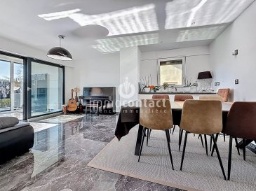 Elégante demeure familiale à Sandweiler

Immocontact vous propose à la vente une maison individuelle complètement rénovée, construite en 1985 sur un terrain de 5,89 ares. Cette propriété offre près de 230 m² habitables et séduit par ses volumes généreux, sa luminosité et son excellent état d’entretien.

Elle combine le confort d’une grande maison familiale avec la proximité des commodités du centre de Luxembourg.

Avec un jardin orienté sud-ouest, idéal pour profiter du soleil.
À quelques minutes seulement de l’école primaire, des arrêts de bus et des commerces.
Un environnement paisible et verdoyant, tout en restant à proximité immédiate de Luxembourg-Ville et de Kirchberg.

Distribution des espaces :

Rez-de-chaussée :
- Hall d’accueil spacieux
- Salon convivial avec cheminée à bois
- Salle à manger
- Véranda avec cuisine équipée
- Bureau ou chambre avec accès à la véranda
- 1 chambre à coucher
- Salle de bain avec baignoire, toilettes et fenêtre

Premier étage :
- Hall de nuit
- 3 chambres à coucher
- Salle de douche
- Débarras

Sous-sol :
- Espace sauna et hammam sur mesure
- Salle de sport
- Cave
- Buanderie + espace de stockage
- Accès direct au jardin

Travaux effectués entre 2021 et 2025 :
- Chaudière Viessmann
- Filtre à eau
- Canalisation
- Peinture spéciale pour la façade
- Triple vitrage avec effet miroir
- Panneaux solaires
- Parquet remis à neuf
- Cuisine et sanitaires

Pour obtenir plus d’informations, n’hésitez pas à nous contacter au 621 758 643 ou par e-mail à anastasia.feron@immocontact.lu.
Nous estimons votre bien sans frais, disponible en 48h.

 ---------- 
Elegant family home in Sandweiler

Immocontact is pleased to offer for sale a detached house built in 1985 on a plot of 5.89 ares. This property offers nearly 230 m² of living space and impresses with its generous proportions, natural light and excellent condition.

It combines the comfort of a large family home with proximity to the amenities of Luxembourg city centre.

With a south-west facing garden, ideal for enjoying the sun.
Just a few minutes’ walk from the primary school, bus stops and shops.
A peaceful, green setting, whilst remaining in close proximity to Luxembourg City and Kirchberg.

Layout:

Ground floor:
- Spacious entrance hall
- Cosy living room with wood-burning fireplace
- Dining room
- Conservatory with fitted kitchen
- Study or bedroom with access to the conservatory
- 1 bedroom
- Bathroom with bath, toilet and window

First floor:
- Landing
- 3 bedrooms
- Shower room
- Storage room

Basement:
- Bespoke sauna and steam room
- Gym
- Cellar
- Laundry room + storage space
- Direct access to the garden

Work carried out between 2021 and 2025:
- Viessmann boiler
- Water filter
- Plumbing
- Special paint for the façade
- Triple glazing with mirror effect
- Solar panels
- Refurbished parquet flooring
- Kitchen and bathrooms

For further information, please do not hesitate to contact us on 621 758 643 or by email at anastasia.feron@immocontact.lu.
We will provide a free valuation of your property, available within 48 hours.