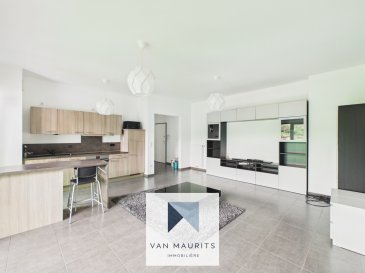Loyer : 1.750 €/mois  
Charges: 240€ (hors éléectricité et internet)  
Disponible immédiatement  
Garantie locative : 2 mois de loyer  
Frais d'agence : ½ mois de loyer + TVA de 17 %  

Situé au Terrasses de la Ville à Differdange, au troisième étage d'une résidence moderne construite en 2006 et rénovée en 2016, cet agréable appartement de ±71 m² habitables séduira par sa luminosité, son agencement fonctionnel et sa proximité immédiate de toutes les commodités.  

Dès l'entrée, un hall dessert l'ensemble des pièces de l'appartement. Le spacieux séjour de ±33 m², baigné de lumière grâce à son orientation ouest, offre un espace de vie convivial ouvert sur un agréable balcon de ±5 m², idéal pour profiter des belles soirées en extérieur.  

La cuisine entièrement équipée et aménagée s'intègre harmonieusement à l'espace de vie, offrant un cadre pratique et fonctionnel au quotidien.  

L'espace nuit comprend deux chambres confortables de ±13 m² et ±11 m², ainsi qu'une salle de douche moderne et un WC séparé.  

Un emplacement de parking privatif en option à 150€ mensuel peut complèter le bien.  

Idéalement situé à proximité immédiate des commerces, des transports en commun, des écoles et de toutes les infrastructures de Differdange, cet appartement constitue une excellente opportunité pour un couple, une petite famille ou toute personne souhaitant bénéficier d'un cadre de vie agréable et pratique.  

Aux sous-sols: 1 cave de ±6m² et une buanderie commune  

Généralités  

? Résidence construite en 2006 et rénovée en 2016.  
? Situé au 3? étage d'une résidence de 5 niveaux.  
? Disponible immédiatement.  
? Chauffage au gaz.  

Les meubles visibles sur les photos resteront dans l'appartement  
? Revêtement de sol en carrelage.  

Agent responsable : Pierre-Yves Béchet / +352 621 654 086 / Pierre-Yves@vanmaurits.lu