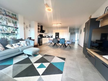 MANSO IMMO vous propose en exclusivité cet moderne et magnifique appartement de 2 chambres aux finitions irréprochables et idéalement aménagé proche de toutes commodités. Dès l'entrée vous trouverez un havre de tranquillité, le refuge au stress quotidien.

Érigée dans une rue à sens unique et dans un des coins les plus paisibles de Niederkorn cet appartement de 80m2 avec deux beaux balcons dont l'exposition solaire est idéale se trouve dans une résidence de 5 unités uniquement. Offrant aux nouveaux propriétaires tout confort et sécurité. Avec ses finitions de gamme supérieure, chauffage au sol vous bénéficiez d'une qualité de vie agréable garantie.

Cet appartement de classe énergétique B se compose comme suit:

- Un hall / couloir d'entrée desservant toutes les pièces. Les 2 chambres sont spacieuses et équipées de multiples prises et sans vis-à-vis. Une disposant d'un balcon. La salle de douche est spacieuse avec une vaste douche à l'italienne, on ajoute un WC séparé.
La pièce majeure et plus importante dans cet appartement est sans aucun doute le living / salle à manger ouvert sur une cuisine équipée et surtout opérationnelle. Cette pièce est lumineuse grâce aux baies vitrées et donne accès à un balcon idéalement exposé. Un plus pour passer de bons moments et profiter de la vue. La cuisine est équipée avec des électroménagers de marque renommée et offre tout espace nécessaire et fonctionnel à chaque amateur de cuisine.

On y ajoute à cette offre un emplacement de parking lift intérieur adapté à toute voiture ainsi qu'une cave privative.

En commun on aura un ascenseur et l'espace buanderie.

Toutes les indications sont basées exclusivement sur les informations mises à notre disposition par nos clients. Nous n'assumons aucune garantie quant à l'exactitude et l'actualité de ces indications.

Les prix affichés s'entendent frais d'agence inclus de 3% + 17%TVA. Les honoraires d'agence sont à charge des vendeurs.

Pour plus d'informations, photos ou convenir d'un rendez-vous, vous pouvez nous contacter au :
+352 24 51 33 79 info@mansoimmo.lu

MANSO IMMO bietet Ihnen exklusiv diese moderne und wunderschöne 2-Zimmer-Wohnung mit tadelloser Verarbeitung und idealer Lage in der Nähe aller Annehmlichkeiten. Schon am Eingang finden Sie eine Oase der Ruhe, den Zufluchtsort vor dem täglichen Stress.

In einer Einbahnstraße und in einer der ruhigsten Ecken von Niederkorn gelegen, befindet sich diese 80m2 große Wohnung mit zwei schönen Balkonen, die ideal zur Sonne ausgerichtet sind, in einer Residenz mit nur 5 Einheiten. Sie bietet den neuen Eigentümern jeglichen Komfort und Sicherheit. Mit seiner hochwertigen Ausstattung und der Fußbodenheizung ist eine angenehme Lebensqualität garantiert.

Diese Wohnung der Energieklasse B setzt sich wie folgt zusammen:

- Eine Eingangshalle / Flur, von der aus alle Zimmer erreichbar sind. Die beiden Schlafzimmer sind geräumig und mit mehreren Steckdosen ausgestattet und ohne vis-à-vis. Eines davon verfügt über einen Balkon. Das Duschbad ist geräumig mit einer großen begehbaren Dusche und einer separaten Toilette.
Der größte und wichtigste Raum in dieser Wohnung ist zweifelsohne das Wohn-/Esszimmer, das sich zu einer voll ausgestatteten und vor allem funktionstüchtigen Küche hin öffnet. Dieser Raum ist dank der Erkerfenster hell und bietet Zugang zu einem Balkon mit idealer Lage. Ein Pluspunkt, um schöne Momente zu verbringen und die Aussicht zu genießen. Die Küche ist mit Elektrogeräten renommierter Marken ausgestattet und bietet jedem Kochliebhaber jeden notwendigen und funktionellen Platz.

Außerdem gibt es einen Liftparkplatz und einen privaten Keller.

Zur gemeinsamen Nutzung stehen ein Aufzug und eine Waschküche zur Verfügung.

Alle Angaben basieren ausschließlich auf den Informationen, die uns von unseren Kunden zur Verfügung gestellt wurden. Wir übernehmen keine Gewähr für die Richtigkeit und Aktualität dieser Angaben.

Die angezeigten Preise verstehen sich inklusive Maklergebühren von 3% + 17%MwSt. Die Maklergebühren sind von den Verkäufern zu tragen.

Für weitere Informationen, Fotos oder um einen Termin zu vereinbaren, können Sie uns kontaktieren unter :
+352 24 51 33 79 info@mansoimmo.lu

MANSO IMMO exclusively offers this modern, magnificent 2-bedroom apartment, impeccably finished and ideally appointed, close to all amenities. From the moment you enter, you'll find a haven of tranquility, a refuge from everyday stress.

Erected on a one-way street in one of the most peaceful corners of Niederkorn, this 80m2 apartment with two beautiful balconies with ideal sun exposure is located in a residence of only 5 units. Offering new owners every comfort and security. With its top-of-the-range finishes and underfloor heating, you're guaranteed a pleasant quality of life.

This energy class B apartment is composed as follows:

- An entrance hall / corridor leading to all rooms. The 2 bedrooms are spacious and equipped with multiple sockets. One has a balcony. The shower room is spacious, with a large walk-in shower and a separate toilet.
The most important room in this apartment is undoubtedly the living/dining room, which opens onto a fully-equipped kitchen. This room is luminous thanks to the bay windows and gives access to an ideally exposed balcony. A great place to spend quality time and enjoy the view. The kitchen is equipped with brand-name appliances and offers every cooking enthusiast all the space they need.

There's also an indoor lift parking space suitable for all cars, and a private cellar.

An elevator and laundry facilities are also available.

All information is based exclusively on information provided by our customers. We accept no liability for the accuracy or up-to-dateness of the information provided.

Prices shown include 3% agency fee + 17% VAT. Agency fees are payable by the seller.

For further information, photos or to arrange an appointment, please contact us on :
+352 24 51 33 79 info@mansoimmo.lu