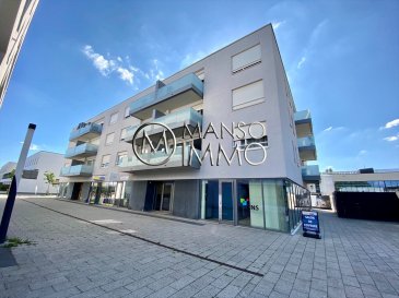 Grand appartement à vendre à Differdange (Cité Arboria) , de 2 chambres à coucher , situé au 1er étage dans une résidence construite en 2016 (encore sous garantie décennale), d'une surface habitable de +-74m2, se compose comme suit: 
Hall d'Entrée
Grande pièce à vivre avec Cuisine Equipée , salle à manger et living donnant sur un beau balcon
Salle de Douche avec Wc
2 Chambres à coucher
Grande Cave de +10m2
Emplacement interieur
Les prix affichés s'entendent frais d'agence inclus de 3% + 17%TVA. Les honoraires d'agence sont à charge des vendeurs.
Pour plus d'informations ,photos ou convenir d'un rendez-vous , vous pouvez nous contacter au :
+352 621736644 // +352 661199021 // info@mansoimmo.lu
Prix : 590.000 €