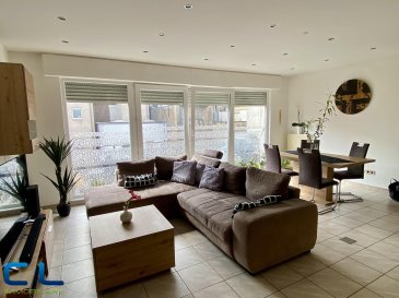Esch/Alzette - centre ville: 
Magnifique appartement de 2007, situé au 1er étage avec ascenseur, dans une petite copropriété bien soigné. 

L'appartement de 71 m2, + une terrasse , très lumineux et très bien agencée, se compose comme suit: 
- un grand hall d'entrée
- une cuisine équipée ouverte sur le salon et avec un grand balcon orienté sud, 
- deux chambres à coucher, d'une salle de douche et d'un débarras. 
Une cave et un garage fermé font également partie de ce lot. 

Cet immeuble situé au centre ville est tout de même épargné du bruit et de la circulation car il se trouve en retrait de la rue. 

Disponible à convenir. 

Les frais d'agence sont inclus dans le prix de vente et sont à charge du vendeur. 
Pour toute demande de visite ou informations complémentaires, n'hésitez pas à nous contacter au 265341 ou directement notre agent Mme VEIGAS au 621 505 621 ou par mail au cristina.veigas@cl-immo.lu