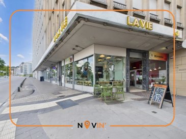Paco Perez et Novin Real Estate vous présentent en exclusivité un fonds de commerce offrant une opportunité unique aux investisseurs. Idéalement situé à l’angle de l’avenue de la Gare et du boulevard d’Avranches, il bénéficie d’une adresse stratégique et prestigieuse avec une vue imprenable sur le Pont de la Pétrusse et le centre-ville de Luxembourg.

Avec sa grande vitrine donnant sur l’un des axes les plus passants de Luxembourg, ce local bénéficie d’une visibilité exceptionnelle et d’un flux constant de piétons et de véhicules.

Au rez-de-chaussée, vous découvrirez une grande salle spacieuse et lumineuse offrant tout le potentiel nécessaire pour accueillir un café, un salon de thé ou un commerce de détail. L’espace est ouvert, modulable et complété par un comptoir déjà en place.

Le premier étage comprend une pièce dédiée aux frigos et au stockage, ainsi qu’une petite pièce aménagée en cuisine, parfaitement adaptée à la préparation de petite restauration froide ou d’accompagnements.

Le sous-sol est quant à lui réservé au stockage supplémentaire et dispose de toilettes, garantissant praticité et fonctionnalité pour l’exploitation du commerce.

Idées avec potentiel : showroom haut de gamme, marque de luxe, mobilier et décoration, galerie ou espace d’exposition, service premium, agence immobilière, agence de voyage, santé et bien-être, institut de beauté, boutique de cosmétiques, parfumerie.

Ce local rare sur le marché allie visibilité, prestige et flexibilité, et constitue une véritable adresse emblématique pour un projet commercial à succès.

Contrat de bail commercial de 3 ans, tacitement reconductible deux fois. 
Loyer mensuel : 4700 euros
Avances sur charges mensuelles : 300 euros

Visites et informations, contactez :
Novin' Real Estate / Perez Paco / +352.26.19.21.1

 ---------- 
Paco Perez and Novin Real Estate proudly present, in exclusivity, a commercial property offering a unique investment opportunity. Ideally located at the corner of Avenue de la Gare and Boulevard d’Avranches, this property benefits from a strategic and prestigious address with an unobstructed view over the Pétrusse Bridge and Luxembourg City Center.

With its large shop window overlooking one of the busiest thoroughfares in Luxembourg, this property ensures exceptional visibility and a constant flow of pedestrians and vehicles.

On the ground floor, you will find a spacious and bright main room offering all the potential needed to host a café, a tea room or a retail shop. The space is open, flexible, and complemented by an existing counter area.

The first floor includes a room dedicated to refrigerators and storage, as well as a small kitchen area, perfectly suited for preparing cold snacks or light food service.

The basement provides additional storage space as well as restrooms, ensuring practicality and full functionality for the business operation.

Ideas with potential: high-end showroom, luxury brand, furniture and interior design, gallery or exhibition space, premium services, real estate agency, travel agency, health and wellness, beauty institute, cosmetics boutique, perfumery.

This rare property on the market combines visibility, prestige, and flexibility, making it a truly emblematic address for a successful commercial project.

Commercial lease agreement of 3 years, tacitly renewable twice.
Monthly rent: €4,700
Monthly service charge advances: €300

For viewings and further information, please contact:
Novin' Real Estate / Paco Perez / +352.26.19.21.1