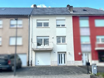 MANSO IMMO vous propose en exclusivité cette belle maison unifamiliale à BELVAUX. Superbement exposée dans un environnement calme et arboré elle est érigée sur une parcelle de 1a92ca avec une surface totale de +- 235m2 dans une zone 30 km/h à faible trafic vous offrant une tranquillité quotidienne. 

Sur trois niveaux la maison est composée comme suit:

- Au rez-de-chaussée ( niveau route ) vous avez accès par le garage à l'intérieur de la maison ou par l'entrée principale. On y trouve un vaste hall d'entrée, aussi une buanderie / local technique, local de stockage ainsi qu'un WC séparé. On accède également à la terrasse / au jardin (arrière de la maison)
- Au premier étage : Un vaste hall / couloir d'entrée desservant toutes les pièces. Le salon / salle à manger est très spacieux et rayonne de luminosité avec un balcon. La cuisine séparée est complètement équipée et donne accès à une vaste balcon. 
- Au deuxième étage on y trouve un hall de nuit, trois spacieuses chambres et une salle de bains. 
- Le grenier pourra être aménagé et offre un espace de +-60m2 avec une dalle en béton et toiture isolée.

Les plus de cette maison : Situation géographique idéale, dalles en béton dans toute la maison, une fenêtre dans toutes les pièces à vivre, toiture en parfait état et isolée, système d'alarme, offre plusieurs possibilités d'aménagement pour les futurs acquéreurs.

Toutes les indications sont basées exclusivement sur les informations mises à notre disposition par nos clients. Nous n'assumons aucune garantie quant à l'exactitude et l'actualité de ces indications.

Les prix affichés s'entendent frais d'agence inclus de 3% + 17%TVA. Les honoraires d'agence sont à charge des vendeurs.

Pour plus d'informations, photos ou convenir d'un rendez-vous, vous pouvez nous contacter au :
352 24 51 33 79 ou info@mansoimmo.lu


MANSO IMMO bietet Ihnen exklusiv dieses schöne Einfamilienhaus in BELVAUX an. Es liegt wunderschön in einer ruhigen, von Bäumen gesäumten Umgebung auf einem 1,92 Ar großen Grundstück mit einer Gesamtfläche von ca. 235 m² in einer verkehrsberuhigten 30-km/h-Zone, die Ihnen tagtägliche Ruhe garantiert. 

Das Haus erstreckt sich über drei Ebenen und ist wie folgt aufgeteilt:

- Im Erdgeschoss (Straßenniveau) gelangen Sie entweder über die Garage ins Hausinnere oder über den Haupteingang. Dort befinden sich eine großzügige Eingangshalle, ein Wasch-/Technikraum, ein Abstellraum sowie ein separates WC. Von hier aus gelangt man auch auf die Terrasse bzw. in den Garten (hinter dem Haus).
- Im ersten Stock: Ein großzügiger Eingangsbereich/Flur, von dem aus alle Räume erreichbar sind. Das Wohn-/Esszimmer ist sehr geräumig, lichtdurchflutet und verfügt über einen Balkon. Die separate Küche ist komplett ausgestattet und bietet Zugang zu einem großen Balkon.
- Im zweiten Stock befinden sich ein Flur, drei geräumige Schlafzimmer und ein Badezimmer. 
- Der Dachboden ist ausbaufähig und bietet eine Fläche von ca. 60 m² mit Betonboden und isoliertem Dach.

Die Pluspunkte dieses Hauses: Ideale Lage, Betonböden im gesamten Haus, ein Fenster in jedem Wohnbereich, Dach in perfektem Zustand und isoliert, Alarmanlage, bietet zukünftige Käufern vielfältige Gestaltungsmöglichkeiten.

Alle Angaben basieren ausschließlich auf den Informationen, die uns von unseren Kunden zur Verfügung gestellt wurden. Wir übernehmen keine Gewähr für die Richtigkeit und Aktualität dieser Angaben.

Die angegebenen Preise verstehen sich inklusive Maklergebühren von 3 % + 17 % MwSt. Die Maklergebühren gehen zu Lasten der Verkäufer.

Für weitere Informationen, Fotos oder zur Vereinbarung eines Termins können Sie uns kontaktieren unter:
352 24 51 33 79 oder info@mansoimmo.lu


MANSO IMMO is pleased to present this beautiful single-family home in BELVAUX as an exclusive listing. Beautifully situated in a quiet, tree-lined setting, it stands on a 1,092 m² lot with a total floor area of approximately 235 m² in a 30 km/h zone with light traffic, offering you peace and quiet every day. 

Spanning three levels, the house is laid out as follows:

- On the ground floor (street level), you can enter the house through the garage or the main entrance. Here you'll find a spacious entryway, as well as a laundry/utility room, a storage room, and a separate half-bath. There is also access to the terrace and garden (at the back of the house).
- First floor: A spacious entry hall/corridor leading to all rooms. The living/dining room is very spacious and bathed in natural light, featuring a balcony. The separate kitchen is fully equipped and opens onto a large balcony.
- Second floor: A night hall, three spacious bedrooms, and a bathroom. 
- The attic can be converted and offers approximately 60 m² of space with a concrete slab and insulated roof.

Highlights of this home: Ideal location, concrete slabs throughout the house, a window in every living area, roof in perfect condition and insulated, alarm system, offers several renovation possibilities for future buyers.

All information is based exclusively on the details provided to us by our clients. We assume no liability for the accuracy or currency of this information.

The listed prices include agency fees of 3% + 17% VAT. The agency fees are the responsibility of the sellers.

For more information, photos, or to schedule a viewing, please contact us at:
352 24 51 33 79 or info@mansoimmo.lu