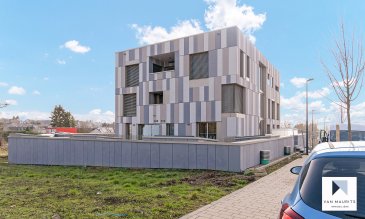 L'appartement, se situe dans le paisible village de Contern, dans la résidence ORFEO composée de 7 unités, dit «de luxe», construite avec des matériaux de qualité en 2021 et bénéficiant de tout le confort moderne. La résidence est ultra sécurisée avec système de badges pour ouvrir les portes et systèmes de caméras surveillance dans les parties communes.

L'appartement de ± 33,5m² situé au rez-de-chaussée se compose comme suit: la porte blindée en cinq points s'ouvre sur un hall de circulation de ± 4m², donnant accès à un séjour de ± 16m², et une cuisine ouverte et totalement équipée SIEMENS (frigidaire, congélateur, évier, plaque de cuisson, hotte à charbon ?): une terrasse de ± 24m² orientée Nord; une chambre de ± 10m²; une salle douche de ± 5m² avec lavabo, miroir, douche et wc,

Au sous-sol, une cave servant également de buanderie privative est incluse dans le loyer. Une place de parking peut être louée pour 150-€ par mois,

L'appartement peut convenir pour une profession libérale et cabinet médicale;

Avant d'organiser la visite, veuillez nous faire parvenir une copie de votre carte d'identité, votre contrat de travail ainsi que 3 fiches de salaire,

Généralités:
- Pas d'enfants
- Pas d'animaux domestiques
- Vidéophone;
- Fibre optique;
- Chauffage au sol;
- Performances énergétiques: AAA;
- Triple vitrage;
- Stores à lamelles électriques;
- Ascenseur;
- Porte blindée en 5 points;
- Pas de clé, accès à l'ensemble de la résidence par badge;
- Wifi et abonnement TV (Eltrona) inclus dans les charges;
- Place de parking dans garage sécurisé en option pour 150-€/mois;
- VMC «PAUL», les filtres peuvent être adaptés contre certaines allergies;
- 10 minutes de Luxembourg-ville;
- Station de bus à proximité;¨
- Nouveau centre commerciale de Contern à proximité avec supermarchés, restaurants, ?

Contrat de 2 ans
Loyer: 1500 €/mois;

Charges: 200 €/mois (inclus abonnement wifi, abonnement tv, charges communes, consommation eau, consommation chauffage, nettoyage des communs, gérance, assurance locative);

Garantie bancaire ou dépôt: 3 mois de loyer;

Frais d'agence partagé entre bailleur et locataire, 1/2 mois de loyer + TVA - chacun;

Agent responsable: 
Maurits van Rijckevorsel;
Tél: +352 621 198 891;
Email: maurits@vanmaurits.lu