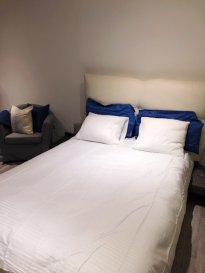 Newgest vous propose un magnifique studio avec une vue imprenable situé à Schuttrange 

Le studio , à une surface de 35 m2 , complètement meublé avec lit,
 armoire , bureau , cuisine complètement équipée avec four , frigo microonde et lave-vaisselle ,salle de bain avec WC et douche.

Loyer 1.100.- charges comprises blanchisserie et nettoyage inclus.

N'hésitez pas de me contacter pour une visite info@newgest.lu