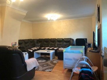 Bel appartement à Esch-sur-Alzette au premier étage avec une surface habitable de 75m2 y comprenant :

- Un hall d'entrée,
- Un living 
- Une cuisine équipée 
- Deux chambre à coucher
- Une salle de bain
- Une buanderie commune

Description de la situation :
L'appartement se situe à proximité de toutes les commodités (autoroute, gare, bus, écoles, etc)

Pour tout complément d‘information, n'hésitez pas à nous contactez par téléphone au 28 77 88 22.
Nous sommes également disponibles pour organiser les visites le samedi !
Nous sommes, en permanence, à la recherche de nouveaux biens à vendre (des appartements, des maisons et des terrains à bâtir) pour nos clients acquéreurs.
N‘hésitez pas à nous contacter si vous souhaitez vendre ou échanger votre bien, nous vous ferons une estimation gratuitement.

Ref agence :62