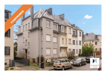 ***SOUS COMPROMIS*** ***SOUS COMPROMIS*** ***SOUS COMPROMIS***

Situé dans un quartier calme à Luxembourg-Belair, proche de tous services: transports en commun, crèches et écoles, cet appartement duplex avec jardin, garage et balcon dispose d’une surface habitable de ± 104 m². Il occupe les 2ème et 3ème étages d’une petite copropriété et se compose comme suit :
 
Au deuxième étage : un hall d'entrée de ± 5 m² dessert un salon-séjour de ± 27 m² avec un balcon ± 4 m², une cuisine de ± 13 m² entièrement aménagée (plan de travail, cuisson, four, frigo américain et lave-vaisselle) avec meubles en bois, carrelée en damier rouge et blanc, une chambre de ± 15 m² et une salle d'eau équipée avec WC, lavabo simple vasque, douche et sèche-serviette.
 
Au troisième étage de l’immeuble : vous trouverez un grand grenier aménagé en une chambre ± 38 m² avec des armoires intégrées. Cette pièce est très lumineuse grâce à sa fenêtre de toit (velux).
L’étage se compose également d’une buanderie ± 3 m² (avec wc et lavabo) ainsi que d’un débarras de surface identique.
 
Au sous-sol, vous trouverez un garage de ± 15 m² ainsi que d’une cave de ± 5 m².
 
A l'extérieur, un jardin privatif, orientation Ouest complète l'offre.
 
Détails complémentaires :

- Vue dégagée ;
- Immeuble libre de 3 cotés;
- Double vitrage, fenêtres en châssis PVC ;
- Crèches (Babillou, Gan Raphaël) et Ecoles (Nina&Elsa) à proximité directe ;
- Gare de Luxembourg, aéroport FINDEL, connexions autoroutières ;
- Arrêt de bus Merl Kiirfecht ;
- Centre hospitalier à proximité ;
- Situation recherchée, quartier résidentiel calme et agréable en pleine 
  capitale de Luxembourg ;
- Installations sportives (stade Prince Jean) ;

Agent responsable du dossier : Geoffrey DEPRE
E-mail : geoffrey@vanmaurits.lu
Mobile : +352 661 127 777
