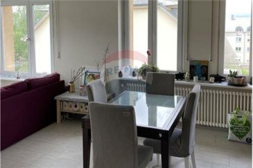 Veuillez contacter Jean-Claude Brunet pour de plus amples informations :
- T : +352 661 101 776
- E : jean-claude.brunet@remax.lu

RE/MAX, Spécialiste de l'immobilier à Luxembourg, vous propose, à la location, à Luxembourg-Bonnevoie, un appartement de +/- 98 m², dans une résidence de 5 unités, au 3ème étage avec ascenseur.

Il se compose d'une grande entrée avec placard, d'un séjour lumineux (25,60 m²), d'une cuisine (7,60 m²) entièrement équipée avec accès balcon, de 3 chambres (13,90 m², 14,60 m², 11,80 m²), d'une salle d'eau avec WC, d'un WC séparé avec lavabo, de carrelage au sol, de fenêtres PVC double-vitrage et de volets à sangles. 

Au sous-sol, un garage individuel intérieur, deux places de stationnement à l'extérieur, une cave privative, une buanderie commune.
L'appartement dispose de la fibre, chauffage au gaz.

Disponible à partir du 1er août 2021.

Loyer : 2000 € / mois
Charges : 240 € / mois
Caution : 4000 €

Frais d'agence à la charge du locataire : 125 % du loyer + TVA 17 % 