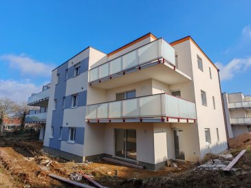 Adresse du projet :  AUMETZ

Appartement F3 situé au Rez de Jardin d'une belle résidence de 11 appartements d'exception dans un écrin de verdure au cœur d'un site résidentiel très bien pensé :

Clos entièrement sécurisé, portail, visiophone,...

Situé au RDC comprenant une entrée, un salon séjour donnant sur une belle et grande TERRASSE de 18 m2 dalles format 60 x 60, orientée plein SUD donnant accès directement a son JARDIN privatif clos et arboré engazonné de env. 160 m2.
2 belles chambres spacieuses et lumineuses,
SDB avec fenêtre, bac de douche extra plat,

WC suspendu de marque GROHE séparé, avec lave main,

Certifié RT2012

Un système constructif et une isolation qui rendent le bâtiment perrin et plus économe en énergie.
Des appartements d'exception. Pour votre confort des prestations haut de gamme : Pas de surprises.
Hall d'entrée design avec visiophone couleur
Porte d'entrée sécurisée 
Menuiseries PVC et Aluminium avec double vitrage isolant de marque K-LINE, volets roulants électriques sur toutes les fenêtres, baies et portes fenêtres

Chauffage au sol et production d'eau chaude par POMPE A CHALEUR dernière génération selon étude thermique réalisée par BE,

Fini les augmentations du prix du gaz,

Carrelage haut de gamme 60 x 60 cm rectifié.

UNIQUE, votre salle de bains est équipée d'une fenêtre avec VR pour un éclairage zénithale et une aération naturelle.
Porte d'entrée de votre appartement blindée,
Faïence toute hauteur, bac extra plat, 
Sèche serviette type échelle dans la selle de bain,
WC suspendu de marque GROHE
Isolation thermique par l'extérieure, garde corps design thermolaqué,
Porte intérieure chambranle contre chambranle

Possibilité de grand garage privatif avec porte motorisée (2 télécommandes) accessible de la résidence en sus.

25 lots principaux composent ce programme.

LIVRAISON 2ème Trimestre 2025.

Plus de renseignements sur rendez-vous.