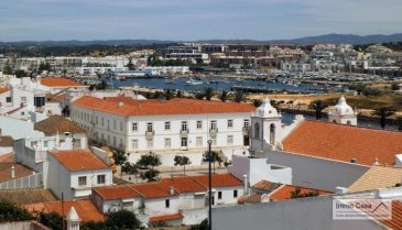Portugal - Vilamoura (Algarve)<br><br>AVEZ ?VOUS DÉJÀ PENSÉ À AVOIR UNE MAISON AU PORTUGAL? <br><br>Si vous y passez déjà des vacances, pourquoi ne pas y élire domicile?<br>En plus toutes les raisons que vous connaissez déjà, sachez que le Portugal offre des conditions attractives pour votre achat, qu\'il soit à titre personnel ou pour investissement.<br><br>Vous vivez dans un pays avec une grande variété de paysages et d\'environnement à courtes distances, plages avec étendus de sable à perte de vue, montagnes et de plaines dorées, villes cosmopolites et un patrimoine millénaire.<br><br>Saviez-vous que nombres d\'heures de soleil arrive à  atteindre les 3300heures au sud du pays et 1600heures au nord, ce qui correspond aux chiffres les plus élevés en Europe ?<br>Sans oublier les avantages fiscaux pour les pensionnés qui veulent habiter au Portugal.<br>Pas de taxe sur le revenu pendant 10 ans.<br><br>Immo Casa vous propose plus de 500 biens au Portugal des appartements de 75m2 au prix de 50.000Eur à la Villa de 500m2 au prix de 3.500.000Eur, dans des endroits très prisés du Portugal. Financements à 90% par une institution financière Portugaise.<br><br>Du Nord au Sud du Portugal en passant par le Centre et le Littoral, des maisons et appartements dans des villes à l\'intérieur, comme des maisons et appartements au bord de la mer. <br><br>Quelques villes, Braga, Porto, Coimbra, Nazaré, Figueira da Foz, Campo-Maior, Portalegre, Setúbal(Troia), Lisboa, Cascais, Estoril, Faro, Olhão, Albufeira et beaucoup d\'autres.<br><br>Vous pouvez nous envoyer votre recherche quelle type de bien et votre budjet et on se fera un plaisir à vous le trouver.<br><br>YOU HAVE ALREADY THOUGHT TO HAVE A HOUSE IN PORTUGAL?<br><br>If you already have your holiday, why not take up residence?<br>In addition to all the reasons you already know, know that Portugal offers attractive conditions for purchasing, whether for personal use or for investment.<br><br>You live in a country with a wide variety of landscapes and short distances environment, with extensive beaches of sand out of sight, mountains and golden plains, cosmopolitan cities and ancient heritage.<br><br>Did you know that numbers of hours of sunshine reaches 3300hours reach the south of the country and 1600hours north, which corresponds to the highest figures in Europe?<br>Not to mention the tax benefits for pensioners who want to live in Portugal.<br>No tax on income for 10 years.<br><br>Immo Casa Real Estate offers you more than 500 properties in Portugal.<br>From the 75m2 apartments priced at 50.000Eur to 500m2 villa priced at 3.500.000Eur in highly desirable locations in Portugal.<br>90% financing by Portuguese Financial Institution.<br><br>From North to South of Portugal in passing by the Centre and Littoral, houses and apartments in cities both inside houses and apartments by the sea.<br><br>Some cities, Braga, Porto, Coimbra, Nazare, Figueira da Foz, Campo Maior, Portalegre, Setúbal (Troia), Lisbon, Cascais, Estoril, Faro, Olhão, Albufeira and many others.<br><br>You can send us your research what type of property and your budget and will be happy to find it for you.<br>