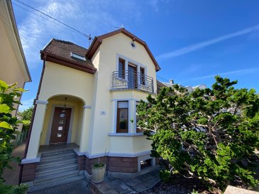 Maison de 160 m² à Haguenau . **Nouveau DPE est en cours** 

Découvrez cette magnifique maison de 160 m², entièrement rénovée et isolée, située dans un quartier prisé de Haguenau.

Elle offre de beaux espaces à vivre dans un cadre accueillant et reposant.
Cette maison comprend une belle entrée, un grand salon-séjour, une spacieuse cuisine équipée, deux chambres, deux salles de bains et un sous-sol. À l'extérieur, vous profiterez d'un très grand jardin, un véritable havre de paix. Vous disposez également d'un garage dans la cour.

Équipée d'une pompe à chaleur, cette maison allie confort et économies d'énergie. 
**Nouveau DPE est en cours** 

Loyer : 1100EUR par mois. Charges locatives au réel : remboursement sur justificatifs
Dépôt de garantie : 1100EUR
Honoraires charge locataire : 1080EUR TTC dont honoraires état des lieux charge locataire : 90EUR TTC