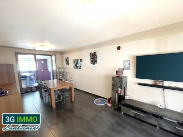 EXCLUSIVITÉ 3G Immo Lambermont – MAISON INDIVIDUELLE A HERSERANGE.

À découvrir sans tarder ! INDIVIDUELLE, de type RDC surélevé, avec 110m² de surface habitable + 120m² de surface sol (grenier aménageable sur dalle et 2 grands garages).Située dans un quartier calme et peu passant, à proximité immédiate des commodités et des frontières ! Elle offre un cadre de vie agréable, fonctionnel et plein de potentiel.

L’espace de vie se compose d’un grand séjour traversant de 48 m², en enfilade avec une cuisine entièrement équipée (posée en 2016). Depuis cette pièce, un accès direct mène au jardin — idéal pour créer la terrasse de vos rêves - Côté nuit : deux belles chambres : une cde 15 m² et une parentale de 22 m² avec dressing. Une salle d’eau refaite en 2016, complète ce niveau.

Les combles aménageables (70m² sur dalle béton) offrent de multiples possibilités : création de chambres, bureau, salle de jeux… Une chambre de 13 m² est déjà présente (à conforter), avec arrivées d’eau disponibles.

Au sous-sol semi-enterré, nous retrouvons deux grands garages de 29 m² et 26 m² et une buanderie/chaufferie.

La maison est implantée sur un terrain de 8,3 ares, sans vis-à-vis, avec une vue dégagée sur la nature à l’arrière.

Côté technique : 2016 : électricité, DV PVC, cuisine, salle d’eau. En 2023 : PAC, ballon thermodynamique et  panneaux solaires !

Une question ? Une visite ?
Contactez Grégory au 06 42 85 79 02
Confrères agents, inter-agence bienvenue !