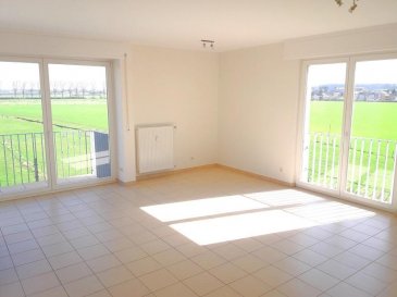 Penthouse dans une résidence sise à Bivange dans la commune de Roeser. L\'appartement se compose comme suit:
A l\'entrée se trouve un hall spacieux avec des armoires encastrées et un débarras en dessous de l\'escalier. Du séjour lumineux avec balcon on a une vue imprenable sur la vallée de l\'Alzette. 

La cuisine équipée est séparé par une grande porte coulissante du séjour.

Sur le même niveau se trouve une chambre à coucher et une salle de douche.

Un étage au dessus se trouvent 2 belles chambres, dont une avec une mezzanine et la suite parentale avec un balcon. Entre les deux chambres se trouve une belle salle de bains avec deux lavabos.

A la même étage se trouve la buanderie commune et un grenier / cave.

A l\'arrière de l\'immeuble se trouve un garage fermé pour une voiture.

L\'appartement est situé à proximité des commerces, pharmacie, arrêt de bus, l\'autoroute.

N\'hésitez pas et contactez-nous pour visiter ce bien au numéro 661 70 10 70


Ref agence : ICL 861454