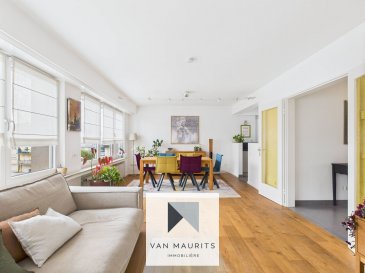 Ce lumineux appartement de charme se situe au cœur d'Howald (23, Ceinture des Rosiers), au deuxième étage d'une petite résidence de 2 unités. Il a fait l'objet d'une rénovation complète en 2012. Il dispose d'une surface habitable de ± 84 m² plus 2 balcons et se compose comme suit :

d'un hall d'entrée de ± 8 m² avec un grand dressing encastré, d'un salon/salle à manger de ± 29 m² (orienté ouest), d'une cuisine semi-ouverte de ± 9 m², équipée et aménagée, avec un accès au premier balcon, de deux chambres de ± 14 m² (avec sortie au deuxième balcon) et de 16 m², d'une salle de douche de ± 4 m² (douche italienne, lavabo, meuble encastré) et d'un wc séparé (avec lave-mains). 

L'offre comprend également une cave de ± 4 m², un garage privé de ± 22 m² et un emplacement devant le garage.

Généralités :

· Rénovation complète en 2012 ;
· Placards intégrés à l'entrée ;
· Exposition ouest, très lumineux ;
· Charges de 350 euros ;
· Petite résidence de 2 unités ;
· Chaudière au gaz, CPE F-F ;
· Double vitrage, châssis PVC, volets électriques ;
· Jardin privé ; 
· Sol en parquet, carrelage ;
· Cave, garage fermé, emplacement extérieur ;
· Toiture en ardoises ;
· Pas d'ascenseur. 

Agent responsable : Katia Gravière au 661 33 29 82 ou katia@vanmaurits.lu