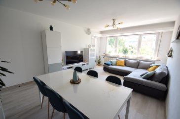 En Exclusivité, ImmoHouse vous propose ce superbe appartement 2 chambres avec garage et jardin en jouissance exclusive idéalement situé à Pétange.

Au sein d'une résidence soignée de 4 unités cet appartement coup de coeur entièrement rénové de 86,87m² se compose de :

- Un agréable hall d'entrée avec placard intégré
- Un grand salon/salle à manger très lumineux avec terrasse et jardin
- Une cuisine équipée fermée (possibilité d'ouverture sur le séjour)
- Deux grandes chambre à coucher
- Une salle de douche avec wc et fenetre
- Une buanderie

A cela s'ajoutent:
- Un garage fermé avec place exterieure
- Une cave privative

Un magnifique objet à découvrir ...

Infos et visites sur rdv