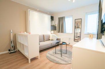 AMA LUX IMMOBILIERE vous propose à la location ce studio entièrement meublé et équipé de +- 30 m² qui se situe dans un immeuble rue de l'Avenir à Luxembourg-Limpertsberg, le quartier le plus prisée de Luxembourg, à quelques minutes du Glacis, +- 15 minutes de la gare de Luxembourg et à +- 10 minutes de Luxembourg centre-ville. 

Les lignes de bus se trouvent à quelques pas de la résidence. 

Le studio est rénové et récemment meublé, avec Lit escamotable 140x200 /canapé, Smart TV.

Si vous recherchez un appartement dans un cadre agréable, contactez nous pour plus d'informations. 

Studio disponible au 2 Janvier 2026 

Informations :

- Loyer mensuel du studio : 1500€
- Charges 150€ 
- Garantie locative : 3000€ 
- Commission d'agence : 1500€ + 17% TVA à partager entre le propriétaire et le preneur
- Profil :  1 personne seule 


Le quartier prisé du Limpertsberg, offre à ses habitants une qualité de vie supérieure à tout autre quartier de la commune de Luxembourg, garantissant la proximité des commoditésâ€‹, du Kirchberg, les transports en commun (Tram et bus)â€‹, mais également la convivialité d'un quartier résidentiel, en restant très proche de la nature avec notamment la forêt du Bambësch â€‹à proximité. 

BIEN RARE, à saisir et venir visiter sans hésiter, pour plus d'informations ou planifier une visite éventuelle, merci d'appeler Monsieur Adrien BLONDEL au 621.611.777 ou d'écrire à ab@amalux.lu