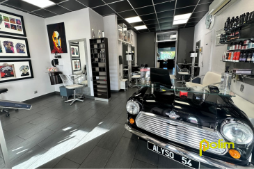 belle affaire de salon de coiffure .  Très belle affaire de salon de coiffure, située en hyper centre, parfait état, bon chiffre d'affaire, activité rentable, bilans disponibles sur rdv, accompagnement possible !
 Les informations sur les risques auxquels ce bien est exposé sont disponibles sur le site Géorisques : www.georisques.gouv.fr