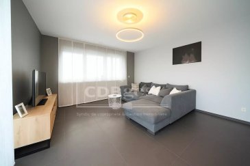 À louer à Oberkorn, un appartement qui coche toutes les cases : lumineux, fonctionnel, bien situé, avec des extérieurs rares sur le marché. Une valeur sûre pour qui cherche un cadre de vie agréable et pratique au quotidien.
Appartement au rez-de-chaussée avec grande terrasse, parking intérieur et cave
Surface : 77 m²
Disponible le 01/02/2025
Loyer : 1.800 €
Charges : 285 €
CPE : A/A
Garantie locative : 2 mois
Conditions : revenus ≥ 2,5 × le loyer et période d’essai accomplie.
Situé dans une résidence récente et parfaitement entretenue, CDBimmo vous propose ce 2 chambres au style moderne, baigné de lumière, avec de superbes espaces extérieurs et une circulation intérieure fluide. C’est le mix idéal entre confort et tranquillité.
Composition
Hall d’entrée 
Séjour lumineux offrant un volume convivial et modulable
Cuisine équipée ouverte, moderne et fonctionnelle
Grande terrasse, orientés pour capter un maximum de lumière
Une chambre parentale calme et agréable avec dressing
Une chambre enfant fonctionnelle et lumineuse
Salle de bain avec WC, aménagée avec soin
Cave privative au sous-sol
Parking intérieur sécurisé
Accès direct via ascenseur depuis le garage

Points forts
• Appartement récent, état impeccable
• Agencement optimisé, aucun m² perdu
• Grande luminosité grâce aux baies vitrées
• Terrasse : très recherché dans le secteur
• Résidence calme, proche de toutes commodités
Localisation
Un quartier résidentiel paisible d’Oberkorn, à deux pas de tout :
• Crèches, écoles, aires de jeux
• Commerces, cafés et restaurants
• Bus et gare accessibles rapidement
• Axes routiers et autoroutiers proches
Intéressé(e) ?
Contact :
+352 28 80 28 80
cdbimmo@cdbgest.lu
Vous vendez ou louez un bien ?
Confiez votre projet à CDBgest :
• Estimation personnalisée et gratuite
• Expertise locale reconnue
• Membre de la Chambre Immobilière et de la Chambre de Commerce
Offres disponibles sur : www.cdbimmo.lu

For rent – stunning 77 m² apartment in Oberkorn, in a beautiful residence with elevator
For rent in Oberkorn: an apartment that truly ticks all the boxes. Bright, functional, well-located, and featuring outdoor spaces that are rare on the market. A solid choice for anyone seeking a comfortable and convenient living environment.
Ground-floor apartment with large terrace, indoor parking and private cellar
• Surface: 77 m²
• Available: 01/02/2025
• Rent: €1,800
• Charges: €285
• Energy class: A/A
• Deposit: 2 months
• Conditions: income ≥ 2.5× rent and trial period completed
Located in a recent and perfectly maintained residence, CDBimmo presents this modern 2-bedroom apartment flooded with natural light. It offers superb outdoor areas and a smooth, practical interior layout — the ideal balance between comfort and tranquility.
Layout
• Spacious entrance hall 
• Bright living room with versatile and generous space
• Fully equipped open kitchen, modern and functional
• Large terrace, ideally oriented for maximum daylight
• A quiet and pleasant master bedroom with a dressing area
• A functional and bright children’s bedroom
• Bathroom with WC, thoughtfully designed
• Private cellar in the basement
• Secure indoor parking
• Direct elevator access from the garage
Key features
• Recent apartment, excellent condition
• Optimized layout, no wasted space
• Exceptional brightness thanks to large windows
• Terrace: highly sought after in the area
• Quiet residence, close to all amenities
Location
A peaceful residential area of Oberkorn, close to everything:
• Nurseries, schools, playgrounds
• Shops, cafés, restaurants
• Bus stops and train station nearby
• Easy access to main roads and motorways
Interested?
Contact:
+352 28 80 28 80
cdbimmo@cdbgest.lu
Selling or renting a property?
Entrust your project to CDBgest:
• Free, personalized valuation
• Recognized local expertise
• Member of the Real Estate Chamber and the Chamber of Commerce
Discover all our listings: www.cdbimmo.lu