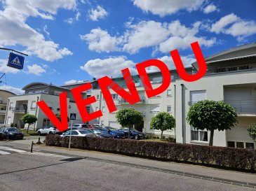 Belardimmo vous propose un magnifique appartement de 2 chambres à Mondorf-les-Bains non loin de toutes les commodités. L'appartement fait environ 76 m² habitables et est situé au Rez de jardin de la résidence.

Il est composé comme suit:

- Hall d'entrée
- WC séparé
- 2 chambres
- Grand Salon/Séjour avec accès terrasse et jardin
- Une grande salle de bain

L'appartement dispose d'une place privative ainsi que d'une cave au sous sol sécurisé.

Pour plus d'informations veuillez contacter Monsieur David Kempf au 00 352 621 631 841 ou par mail david.kempf16@gmail.com