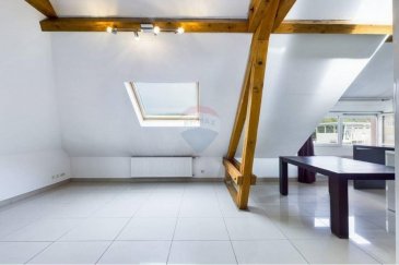 Veuillez contacter Franck Paul pour de plus amples informations :
- T : +352 691 657 074
- E : franck.paul@remax.lu

RE/MAX, Leader de l'immobilier à Bereldange, vous propose, à la vente, ce charmant appartement aux portes de la capitale luxembourgeoise. 

Ce bien, situé au 2ème étage d'une petite résidence de 3 unités, d'une surface habitable de 100 m², très lumineux, se compose comme suit : 

- Un hall d'entrée
- Une cuisine ouverte sur le salon le tout faisant une surface habitable de 32 m²
- Deux vastes chambres (dont une de 24 m²) 
- Une salle de bain comportant une baignoire et une douche italienne
- Une vaste mezzanine de 25 m² au sol pouvant être utilisée comme chambre, bureau ou pièce à vivre
- Deux places de parking privées extérieures

Cet appartement est très avantageusement situé. Si vous aimez le centre de la capitale, vous êtes à 12 minutes de la Place d'Armes où l'on trouve de nombreux restaurants et bars branchés. Vous vous situez également à 12 minutes du plateau du Kirchberg. Vous trouverez, également, tous les services nécessaires aux jeunes familles sur place : une école fondamentale à 200 mètres, une maison relais, plusieurs crèches à moins de 1 kilomètre, 4 supermarchés... la liste n'est pas exhaustive. Le quartier est très bien desservi par les transports en commun (lignes de bus 10 et 11 jusqu'aux environs de minuit) et la gare CFL de Walferdange se situe à quelques centaines de mètres. 

Bien que l'appartement ait été rénové en 2010, quelques travaux restent à prévoir. 

Visite virtuelle : https://premium.giraffe360.com/remax-select/2cf52f6f24cb4e3eb4358de1c40f8c79/

N'hésitez pas à me contacter pour tout renseignement complément ou une visite.     
 
Frais d’agence RE/MAX : 2,5 % du prix de vente + TVA à charge de la partie venderesse
Toute offre sera soumise à l’acceptation expresse des vendeurs.

--

Please contact Franck Paul for further information:
- +352 691 657 074
- franck.paul@remax.lu

RE/MAX, the real estate leader in Bereldange, presents this charming flat at the gates of the Luxembourg capital for sale. 

This property, which is located on the 2nd floor of a small residence of 3 units, with a living area of 100sqm, and very bright, is composed as follows: 

- An entrance hall
- An open kitchen and living room, with a living area of 32sqm
- Two large bedrooms (one of which is 24sqm) 
- A bathroom with a bathtub and an Italian shower
- A vast mezzanine of 25sqm which can be used as a bedroom, office or living room
- Two private outdoor parking spaces

This flat is advantageously located. If you like the centre of the capital, you are 12 minutes away from the Place d'Armes, where there are many trendy restaurants and bars. You are also 12 minutes away from the Kirchberg plateau. You will find all the services necessary for young families on the spot: a basic school 200 metres away, a nursery school, several crèches less than 1 kilometre away, 4 supermarkets... the list is non-exhaustive. The neighbourhood is very well served by public transport (bus lines 10 and 11 until around midnight) and the CFL station in Walferdange is only a few hundred metres away. 

Although the flat was renovated in 2010, some work is still needed. 

Virtual tour: https://premium.giraffe360.com/remax-select/2cf52f6f24cb4e3eb4358de1c40f8c79/

Do not hesitate to contact me for any further information or a visit.     
 
RE/MAX agency fees: 2,5% of the selling price + VAT to be paid by the seller
All offers are subject to the express acceptance of the sellers.