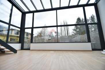 L\'agence IMMO MAX vous propose ce beau rez-de-jardin de 82.5m² qui est baigné de lumière naturelle, offrant un espace de vie lumineux et agréable, une chambre spacieuse en mezzanine pour votre confort et votre intimité, un grand salon et une cuisine entièrement équipée donnant sur une grande terrasse ainsi qu\'un jardin privatif et sa douche italienne<br><br>Les matériaux de haute qualité ont été utilisés dans tout l\'appartement, garantissant un confort et une élégance exceptionnels, plusieurs armoire intégrés, un chauffage au sol, volet électrique et un ascenseur privatif dans l\'appartement <br><br>L\'emplacement de cet appartement est idéal pour ceux qui travaillent à la Cloche d\'Or, car il se trouve à proximité des bureaux de cette zone en pleine croissance. De plus, vous bénéficierez de tous les avantages d\'un appartement neuf avec des finitions haut de gamme.<br><br>Un garage en option, offrant un espace de stationnement sécurisé pour votre véhicule.<br><br>N\'hésitez pas à nous contacter pour plus d\'informations ou pour planifier une visite de cet appartement atypique. C\'est une occasion à ne pas manquer pour vivre dans le confort et le style à Luxembourg.<br><br>