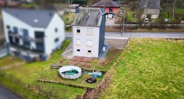 AXHOME IMMO vous propose une maison unifamiliale individuelle, située à Reichlange, commune de Redange-Attert, construite sur une parcelle de terrain de 4,58 ares.

La maison a été entièrement rénovée 2022-2024 avec soin dont :

- Façade début 2025
- Volets électriques, vitrage double sur châssis en PVC
- Pompe à chaleur - PAC (ct 2023)
- Revêtements des sols, plâtre, peinture intérieure, salles d’eau

Elle se compose comme suit :

REZ-DE-CHAUSSE :

- Hall d’entrée desservant les étages et un accès vers le sous-sol / cave
- Cuisine entièrement équipée avec un îlot central, semi ouverte
- Salle à manger et salon adjacent à la cuisine, le tout bien éclairé

1ER ETAGE :

- 2 chambres à coucher (15,5m2 + 14,5m2)
- SDB, comprenant vasque, baignoire, sèche serviette, WC, fenêtre extérieure

COMBLES

- Suite parentale (19m2) avec SDD attenante en guise de privacité (4,5m2)

SOUS-SOL :

- Caves à rangement, buanderie, local avec possibilité d’installer une SDD/WC,
accès vers la terrasse et jardin arrière (surface utile au sol de 37m2) – HSP > 2m

Pour plus d'informations, n'hésitez pas à nous contacter :
-par téléphone : 352 691911993 ROBERTO Alex
-par email : info@axhome.lu

Nous restons également à votre entière disposition si vous souhaitez vendre ou louer votre bien. Nous prenons en charge toutes les démarches administratives liées au bien immobilier.

Nous sommes également à votre disposition pour des estimations gratuites.

 ---------- 
AXHOME IMMO bietet Ihnen ein freistehendes Einfamilienhaus in Reichlange, Gemeinde Redange-Attert, das auf einem Grundstück von 4,58 Ar errichtet wurde.

Das Haus wurde 2022-2024 vollständig und sorgfältig renoviert, darunter :

- Fassade Anfang 2025
- Elektrische Rollläden, Doppelverglasung auf PVC-Rahmen.
- Wärmepumpe - PAC (ct 2023)
- Bodenbeläge, Gips, Innenanstrich, Nasszellen

Sie setzt sich wie folgt zusammen:

ERDGESCHOSS:

- Eingangshalle, die die Etagen bedient und Zugang zum Untergeschoss / Keller.
- Vollständig ausgestattete Küche mit einer zentralen Insel, halboffen.
- Ess- und Wohnzimmer angrenzend an die Küche, alles gut beleuchtet

ERSTER STOCK:

- 2 Schlafzimmer (15,5m2 + 14,5m2).
- Bad, bestehend aus Waschbecken, Badewanne, Handtuchtrockner, WC, Außenfenster

GESCHOSSBEREICH

- Mastersuite (19m2) mit angrenzendem Bad als Privatsphäre (4,5m2)

UNTERGESCHOSS:

- Abstellkeller, Waschküche, Raum mit der Möglichkeit, ein SDD/WC zu installieren,
Zugang zur Terrasse und zum hinteren Garten (Nutzfläche 37m2) - HSP > 2m

Für weitere Informationen können Sie uns gerne kontaktieren:
-per Telefon: 352 691911993 ROBERTO Alex
-per E-Mail: info@axhome.lu

Wir stehen Ihnen auch gerne zur Verfügung, wenn Sie Ihre Immobilie verkaufen oder vermieten möchten. Wir kümmern uns um alle administrativen Schritte, die mit der Immobilie verbunden sind.

Wir stehen Ihnen auch für kostenlose Schätzungen zur Verfügung.

 ---------- 
AXHOME IMMO offers you a single-family detached house, located in Reichlange, commune of Redange-Attert, built on a plot of 4.58 ares.

The house has been fully renovated 2022-2024 with care including:

- Façade in early 2025
- Electric shutters, double glazing on PVC frames
- Heat pump (ct 2023)
- Flooring, plastering, interior painting, bathrooms

It is composed as follows:

GROUND FLOOR :

- Entrance hall leading to the upper floors and access to the basement / cellar
- Semi-open, fully-equipped kitchen with central island
- Dining room and living room adjacent to the kitchen, all well lit

1ST FLOOR :

- 2 bedrooms (15.5m2 + 14.5m2)
- Bathroom, including washbasin, bathtub, towel dryer, WC, outside window

BASEMENT

- Master suite (19m2) with en-suite bathroom (4.5m2)

BASEMENT :

- Storage cellar, laundry room, room with possibility of installing a washroom/WC,
access to terrace and rear garden (37m2 usable floor area) - HSP > 2m

For further information, please do not hesitate to contact us:
-by phone: 352 691911993 ROBERTO Alex
-by email : info@axhome.lu

We are also at your disposal should you wish to sell or rent your property. We can take care of all the administrative formalities associated with your property.

We are also at your disposal for free estimates.

 ---------- 
AXHOME IMMO bitt Iech e fräistehend Eefamiljenhaus zu Reichlange, an der Gemeng Redange-Attert, op engem 4,58 Aker grousse Grondstéck gebaut. D'Haus gouf vun 2022 bis 2024 mat grousser Opmierksamkeet komplett renovéiert, dorënner: - Fassad an Ufank 2025
- Elektresch Rolllueden, Duebelverglasung op PVC-Rahmen - Wärmepompel - PAC (2023) - Buedemabelëchungen, Putz, bannenzeg Faarf, Bieder Et ass wéi follegt opgedeelt: ERDGEBIDD: - Entrée mat Zougang zu deenen uewen genannten Etagen an zum Keller
- Voll ausgestatt Kichen mat enger zentraler Insel, halb oppen - Iesszëmmer an Wunnzëmmer niewent der Kichen, all gutt beliicht 1. Stack: - 2 Schlofkummeren (15,5m² + 14,5m²) - Buedzëmmer, inklusiv Waschtisch, Buedewanne, Handduchdrécher, Toilette, Fënster no baussen Dachgeschoss

- Haapt-Schlofkummer (19 m²) mat eegenem Duschzëmmer fir méi Privatsphär (4,5 m²)   KELLER: - Lagerkeller, Wäschzëmmer, Zëmmer mat der Méiglechkeet fir e Duschzëmmer/WC anzebauen, Zougang zur Terrass an zum Hannergaart (benotzbar Buedemfläch vun 37 m²) – HSP > 2 m

Fir méi Informatiounen, zéckt w.e.g. net, eis ze kontaktéieren: -per Telefon: 352 691911993 ROBERTO Alex -per E-Mail: info@axhome.lu Mir stinn och zu Ärer Verfügung, wann Dir Är Immobilie verkafe oder vermiete wëllt. Mir këmmeren eis ëm all administrativ Prozeduren, déi mat der Immobilie ze dinn hunn. Mir bidden och gratis Schätzunge un.