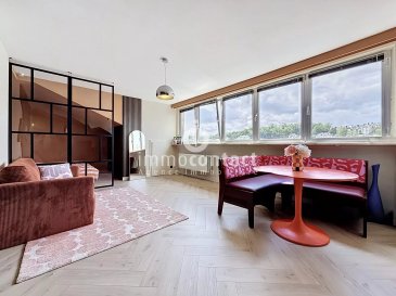 L'agence immobilière Immo-Contact vous propose ce magnifique appartement de +/− 40m² situé à Luxembourg-Hollerich.

Situé dans un environnement pratique et recherché, à proximité immédiate de la future zone de Hollerich, actuellement en plein développement, un quartier moderne et dynamique qui apportera à terme de nombreux commerces, bureaux, espaces verts et infrastructures.
L’appartement bénéficie d’une situation particulièrement pratique, avec un accès rapide à Luxembourg-ville, aux transports en commun, aux commerces ainsi qu’aux principaux axes routiers.
 
Cet appartement séduit par sa luminosité, son agencement fonctionnel et surtout par sa vue dégagée, un véritable atout rare dans ce secteur.

Ce bien représente une excellente opportunité, aussi bien pour une résidence principale que pour un investissement.

L'appartement, au 3ème étage d'une petite résidence, se compose comme suit :

- Pièce de vie comprenant espace salle à manger et salon
- Cuisine équipée ouverte sur pièce de vie, avec emplacement machine à laver
- Espace chambre avec possibilité d'en faire une véritable chambre séparée
- Salle de bains avec baignoire et WC

À savoir :
- Aucun travaux à prévoir
- Disponibilité à convenir
- Appartement rénové en 2026

Visites possibles en semaine et le samedi.

Pour toutes informations contactez-moi au +352 26 311 992.
Estimation de votre bien (sous 48h), contactez nous +352 26 311 992 ou sur info@immocontact.lu.

 ---------- 
The estate agency Immo-Contact is pleased to present this magnificent flat of approximately 40m² located in Luxembourg-Hollerich.

Situated in a convenient and sought-after area, right next to the future Hollerich district—currently undergoing rapid development—a modern and dynamic neighbourhood that will eventually offer a wide range of shops, offices, green spaces and amenities.
The flat enjoys a particularly convenient location, with quick access to Luxembourg City, public transport, shops and the main roads.
 
This flat appeals for its brightness, its functional layout and, above all, its unobstructed view – a real rarity in this area.

This property represents an excellent opportunity, both as a main residence and as an investment.

The flat, on the 3rd floor of a small residential block, comprises:

- Living area comprising a dining area and lounge
- Fitted kitchen opening onto the living area, with space for a washing machine
- Bedroom area with the potential to be converted into a separate bedroom
- Bathroom with bath and toilet

Please note:
- No work required
- Availability to be agreed
- Apartment renovated in 2026

Viewings available on weekdays and Saturdays.

For further information, please contact me on +352 26 311 992.
For a valuation of your property (within 48 hours), please contact us on +352 26 311 992 or at info@immocontact.lu.
