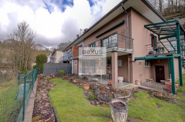 Luxembourg : Pulvermühle Maison unifamilale jumelée libre de 3 cotés 4 chambres à coucher, Garage 2 voitures 1 emplacement extérieur 176 m2 net habitable, 257 m2 brut.

Charmante maison unifamiliale lumineuse, bien agencée, aux berges de la rivière Alzette, organisée comme suit :

Au rez de chaussée : Hall d'entrée, WC séparé, salle à manger, cuisine équipée avec accès à une grande terrasse, grande salle de séjour, (feu ouvert) accès à la cave.

Au premier étage: 4 chambres à coucher, salle de bains avec baignoire et WC.

Au grenier: Grenier aménageable 63 m2 au sol, 30 m2 h= < 2 m.

Au rez de jardin: garage pour 2 voitures, Buanderie avec douche, Chaufferie, cave, accès au jardin.

Belle maison avec beaucoup de charme dans un très bon état général, à Luxembourg-Ville dans le quartier de Pulvermühl à l'écart du traffic dans un cadre verdoyant et agréable. Le Kirchberg se trouve à 15 min par le bus et Tram, le Centre et le quartier de la gare sont à 10 min. Une aire de jeux se trouve à 300 m de la maison.

Cat. énergétique : H/H

Pour toutes informations :  Tel :  352 277 50 401
Vente par AEXUS REAL ESTATE. Découvrez tous nos biens sur www.aexus.lu
Aexus real estate est membre de la Chambre Immobilière du Grand-Duché de Luxembourg (seul organisme accrédité par l'état pour la certification des agents immobiliers) et travaillons dans le respect de leur code de déontologie, gage de qualité des services et de sériosité.
Si vous souhaitez vendre ou louer votre bien, profitez-vous aussi de notre expérience et connaissance du marché à Luxembourg. Estimation rapide, gratuite et réaliste.


Luxemburg: Pulvermühle 3-seitig freistehendes Einfamilien-Doppelhaus 4 Schlafzimmer, 2 PKW-Garage 1 Außenstellplatz 176 m2 Netto-Wohnfläche, 257 m2 Brutto.

Charmantes, helles, gut angelegtes Einfamilienhaus am Ufer des Flusses Alzette, aufgeteilt wie folgt:

Erdgeschoss: Eingangshalle, separates WC, Esszimmer, ausgestattete Küche mit Zugang zu einer großen Terrasse, großes Wohnzimmer, (offener Kamin) Zugang zum Keller.

Im Obergeschoss: 4 Schlafzimmer, Badezimmer mit Badewanne und WC.

Dachgeschoss: Ausbaubarer Dachboden 63 m2 am Boden, 30 m2 h= < 2 m.

Gartengeschoss: Große Garage für 2 Autos, Waschküche mit Dusche, Heizungsraum, Keller, Zugang zum Garten.

Schönes Haus mit viel Charme in einem sehr guten Allgemeinzustand, in Luxemburg-Stadt im Stadtteil Pulvermühl abseits des Verkehrs in einer grünen und angenehmen Umgebung. Der Kirchberg ist mit Bus und Straßenbahn in 15 min, das Zentrum und der Bahnhofsbereich in 10 min zu erreichen. Ein Spielplatz befindet sich 300 m vom Haus.
Energie-Kategorie : H/H

Für weitere Informationen: Tel:  352 277 50 401
Verkauf durch AEXUS REAL ESTATE. Entdecken Sie alle unsere Immobilien auf www.aexus.lu
Aexus Real Estate ist Mitglied der Chambre Immobilière du Grand-Duché de Luxembourg (die einzige vom Staat akkreditierte Stelle für die Zertifizierung von Immobilienmaklern) und arbeitet nach deren Ethikkodex, eine Garantie für die Qualität der Dienstleistung und Seriosität.
Wenn Sie Ihre Immobilie verkaufen oder vermieten möchten, profitieren Sie von unserer Erfahrung und unserer Kenntnis des luxemburgischen Marktes. Schnelle, freie und realistische Einschätzung.


Luxembourg: Pulvermühle Single-family semi-detached house free on 3 sides 4 bedrooms, 2 car garage 1 outdoor parking space 176 m2 net living area, 257 m2 gross.

Charming, bright, well laid out single-family house on the banks of the river Alzette, organised as follows:

Ground floor: Entrance hall, separate toilet, dining room, equipped kitchen with access to a large terrace, large living room, (open fire) access to the cellar.

On the first floor: 4 bedrooms, bathroom with bath and WC.

Attic: Convertible attic 63 m2 on the ground, 30 m2 h= < 2 m.

On the ground floor:  garage for 2 cars, laundry room with shower, boiler room, cellar, access to the garden.

Beautiful house with a lot of charm in a very good general condition, in Luxembourg-City in the district of Pulvermühl away from the traffic in a green and pleasant setting. The Kirchberg is 15 minutes away by bus and tram, the centre and the station area are 10 minutes away. A playground is located 300 m from the house.

Energy category : H/H

For further information: Tel:  352 277 50 401
Sale by AEXUS REAL ESTATE. Discover all our properties on www.aexus.lu
Aexus real estate is a member of the Chambre Immobilière du Grand-Duché de Luxembourg (the only body accredited by the state for the certification of estate agents) and works in accordance with their code of ethics, a guarantee of quality of service and seriousness.
If you wish to sell or rent your property, take advantage of our experience and knowledge of the market in Luxembourg. Fast, free and realistic estimation