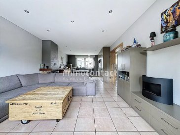 L'agence immobilière Immo-Contact vous propose cette magnifique maison libre des 3 cotés de +/− 193m² de surface utiles, comprenant 3 chambres à coucher, terrasse, jardin et Garage, située au cœur de la charmante commune de Kayl.

Idéalement située, dans un quartier dynamique, la maison est parfaite pour une famille avec enfants.
Kayl offre de nombreux avantages grâce à ses espaces verts, piste cyclable.
Le Parc Overbett, offrant des espaces de promenade, des aires de jeux pour enfants et des terrains de sport.

À pied, vous pourrez facilement accéder aux commerces de proximité, aux écoles et aux arrêts de bus.

Les activités culturelles et les événements tout au long de l'année offrent des opportunités pour grand et petit.

La maison se compose comme suit :

Rez-de-chaussée :
- Hall d'entrée avec accès au garage
- Garage pour 2 voitures- WC séparé
- Local technique
- Buanderie avec salle de douche 
- Jardin 
- Terrasse

1er étage :
- Hall
- Grand salon avec espace salle à manger et accès sur la première terrasse exposée Sud/Est
- Cuisine équipée séparée avec accès sur la terrasse exposée Sud/Est
- Bureau

2ème étage :
- 3 chambres à coucher
- Salle de bain avec douche, WC et fenêtre
- Grenier avec possibilités de l'aménager, un potentiel de 40m² de surface

Deux emplacements extérieurs viennent compléter ce bien.

À savoir :
- Fibre optique installée

Visites possibles en semaine et le samedi.

Pour toutes informations contactez-moi au +352 621 391 355.

Estimation de votre bien (sous 48h), contactez nous +352 26 311 992 ou sur info@immocontact.lu.

 ---------- 
The Immo-Contact real estate agency is offering this magnificent house, free on three sides, with a usable area of approximately 193m², comprising three bedrooms, a terrace, garden, and garage, located in the heart of the charming town of Kayl.

Ideally located in a dynamic neighborhood, the house is perfect for a family with children.
Kayl offers many advantages thanks to its green spaces and cycle paths.
Overbett Park offers walking areas, children's playgrounds, and sports fields.

Local shops, schools, and bus stops are within easy walking distance.

Cultural activities and events throughout the year offer opportunities for young and old alike.

The house is laid out as follows:

Ground floor:
- Entrance hall with access to the garage
- Garage for 2 cars - Separate toilet
- Utility room
- Laundry room with shower room
- Garden
- Terrace

1st floor:
- Hall
- Large living room with dining area and access to the first south/east-facing terrace
- Separate fitted kitchen with access to the south/east-facing terrace
- Office

2nd floor:
- 3 bedrooms
- Bathroom with shower, toilet and window
- Attic with potential for conversion, offering 40m² of space

Two outdoor parking spaces complete this property.

Please note:

- Fiber optic internet installed

Viewings possible on weekdays and Saturdays.

For further information, please contact me on +352 621 391 355.

Estimate of your