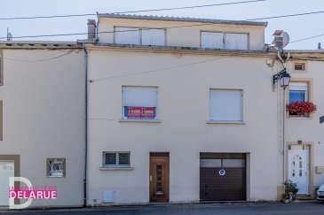 Ars-sur-Moselle Vente  - Maison     154 400 € Maison saine et de bonne facture, hyper centre ville de Ars-sur-Moselle. L'Immobilière Delarue, vous propose en exclusivité cette charmante maison de bonne construction située rue de la paix, à proximité de tous les commerces, la gare, médecin, écoles etc ...
Les matériaux utilisés de l'époque sont qualitatifs et toujours parfaitement entretenus par ses propriétaires, en voici son descriptif :
En rdc, vous trouverez une entrée desservant le local technique avec chaudière gaz ainsi que le ballon d'eau chaude, un vaste garage, une pièce pouvant être destinée à être un vestibule et une buanderie avec porte de service.
Pour accéder à l'étage un magnifique escalier munit garde-corps torsadé ( ferronnerie), un pallier, 1 très belle chambre avec parquet, 1 salon avec parquet chevrons, une salle de bain, un toilette suspendu, placard, spacieuse cuisine ou il fait bon vivre pour déjeuner en famille.
A dernier étage, un pallier, 2 belles chambres, 1 salle de douche avec bidet et wc, 1 pièce brute pouvant être destinée à stocker du rangement .
Le chauffage est au gaz 
Des travaux sont à prévoir nous consulter.
Ce bien ne dispose pas de jardin, ni de terrasse.
DPE / G consommation primaire 449 kwh/m²/an GES / F gaz à effet de serre 99 kg Co2/m²/an
********Estimation des coûts annuels d'énergie******** entre 2800 € et 3840 €
Le prix de vente est de 154 400 € et les honoraires sont à la charge acquéreur soit 6,5% TTC du prix
Les risques sont disponibles sur Géorisques