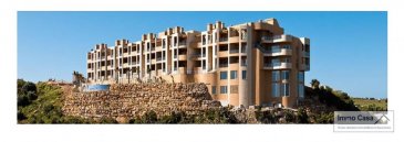 Portugal - Algarve (Vilamoura)<br><br>AVEZ ?VOUS DÉJÀ PENSÉ À AVOIR UNE MAISON AU PORTUGAL? <br><br>Si vous y passez déjà des vacances, pourquoi ne pas y élire domicile?<br>En plus toutes les raisons que vous connaissez déjà, sachez que le Portugal offre des conditions attractives pour votre achat, qu\'il soit à titre personnel ou pour investissement.<br><br>Vous vivez dans un pays avec une grande variété de paysages et d\'environnement à courtes distances, plages avec étendus de sable à perte de vue, montagnes et de plaines dorées, villes cosmopolites et un patrimoine millénaire.<br><br>Saviez-vous que nombres d\'heures de soleil arrive à  atteindre les 3300heures au sud du pays et 1600heures au nord, ce qui correspond aux chiffres les plus élevés en Europe ?<br>Sans oublier les avantages fiscaux pour les pensionnés qui veulent habiter au Portugal.<br>Pas de taxe sur le revenu pendant 10 ans.<br><br>Immo Casa vous propose plus de 500 biens au Portugal des appartements de 75m2 au prix de 50.000Eur à la Villa de 500m2 au prix de 3.500.000Eur, dans des endroits très prisés du Portugal. Financements à 90% par une institution financière Portugaise.<br><br>Du Nord au Sud du Portugal en passant par le Centre et le Littoral, des maisons et appartements dans des villes à l\'intérieur, comme des maisons et appartements au bord de la mer. <br><br>Quelques villes, Braga, Porto, Coimbra, Nazaré, Figueira da Foz, Campo-Maior, Portalegre, Setúbal(Troia), Lisboa, Cascais, Estoril, Faro, Olhão, Albufeira et beaucoup d\'autres.<br><br>Vous pouvez nous envoyer votre recherche quelle type de bien et votre budjet et on se fera un plaisir à vous le trouver.<br><br>YOU HAVE ALREADY THOUGHT TO HAVE A HOUSE IN PORTUGAL?<br><br>If you already have your holiday, why not take up residence?<br>In addition to all the reasons you already know, know that Portugal offers attractive conditions for purchasing, whether for personal use or for investment.<br><br>You live in a country with a wide variety of landscapes and short distances environment, with extensive beaches of sand out of sight, mountains and golden plains, cosmopolitan cities and ancient heritage.<br><br>Did you know that numbers of hours of sunshine reaches 3300hours reach the south of the country and 1600hours north, which corresponds to the highest figures in Europe?<br>Not to mention the tax benefits for pensioners who want to live in Portugal.<br>No tax on income for 10 years.<br><br>Immo Casa Real Estate offers you more than 500 properties in Portugal.<br>From the 75m2 apartments priced at 50.000Eur to 500m2 villa priced at 3.500.000Eur in highly desirable locations in Portugal.<br>90% financing by Portuguese Financial Institution.<br><br>From North to South of Portugal in passing by the Centre and Littoral, houses and apartments in cities both inside houses and apartments by the sea.<br><br>Some cities, Braga, Porto, Coimbra, Nazare, Figueira da Foz, Campo Maior, Portalegre, Setúbal (Troia), Lisbon, Cascais, Estoril, Faro, Olhão, Albufeira and many others.<br><br>You can send us your research what type of property and your budget and will be happy to find it for you.<br>