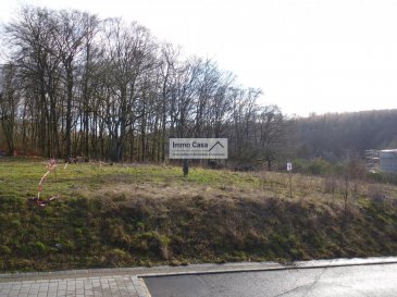 ImmoCasa vous propose un terrain constructible à Schuttrange, (Neihaischen) de 10,39ares sans contrat de construction.

Um projet d'une maison de 500m2 est déjà approuvé mais possibilité de faire votre propre projet. Maison libre de 4 façades dans une situation tranquille et proche du Kirchberg, Findel, Sandweiler et Luxembourg-ville

Pour d'autres informations, photos ou une visite des lieux veillez contacter l'agence.

Nous recherchons en permanence de biens pour la vente dans toute le Luxembourg.
Achat éventuelle par notre société d'investissement.
Nos estimations sont gratuites.


Ref agence :1906542