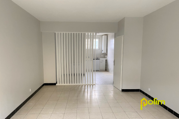 Appartement F1 au RDC en très bon état.  Très bel appartement de type F1 offrant un beau volume - 190, Avenue Victor Claude 54700 BLENOD LES PAM comprenant :
 Entrée, cuisine aménagée, pièce de vie, salle d'eau/WC
 Chauffage éléctrique - 40,69 m2
 Libre à la location le 31 mai 2026
 Les informations sur les risques auxqules ce bien est exposé sont disponibles sur le site Géorisques : www.georisques.gouv.fr