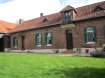Maison Vente 3 chambres à Caudry - 185 500 € Maison de village avec grange. . Axe CAUDRY- SAINT QUENTIN Maison de village bâtie sur 2414 m2 comprenant : hall d'entrée avec placard, salon/séjour avec cheminée insert, WC, salle de douche/lingerie, cuisine équipée, salle de bains et WC, 2 chambres dont 1 avec placard. A l'étage : mezzanine avec placard, 1 chambre. grenier aménageable. cc gaz - cave - grange - dépendance - jardin - verger. 185 500 EUR dont 6% d'honoraires à la charge de l'acquéreur. 175 000 EUR net vendeur